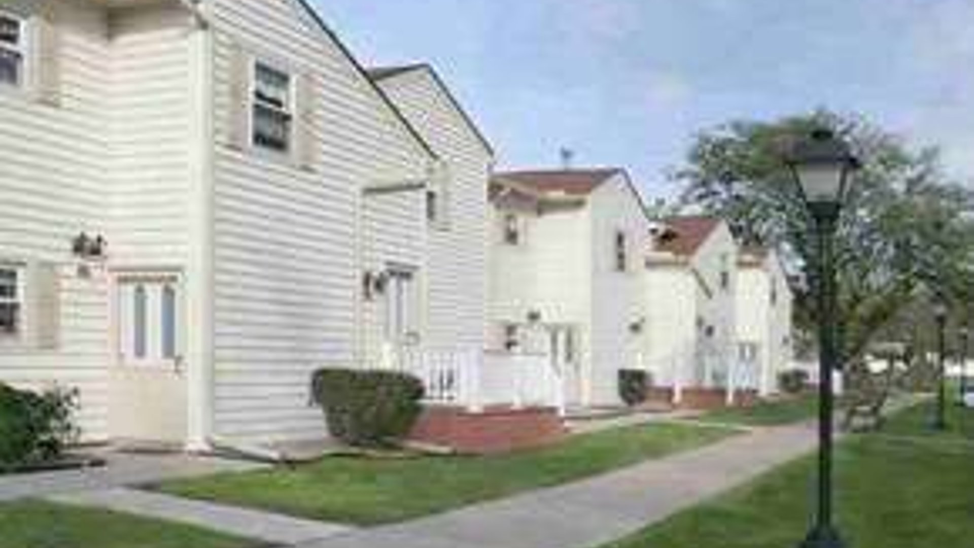 System.Collections.Generic.List`1[AFS.Common.Models.Photo] - Image 1