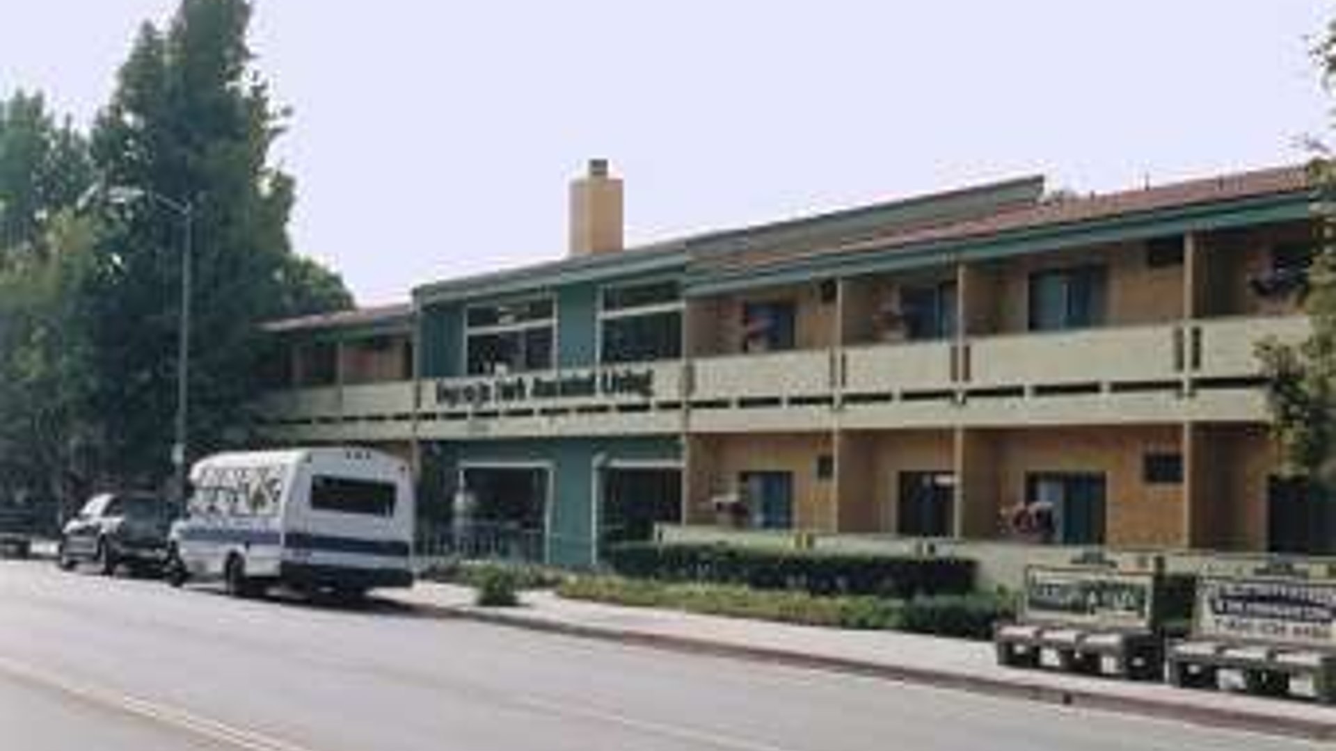 System.Collections.Generic.List`1[AFS.Common.Models.Photo] - Image 1