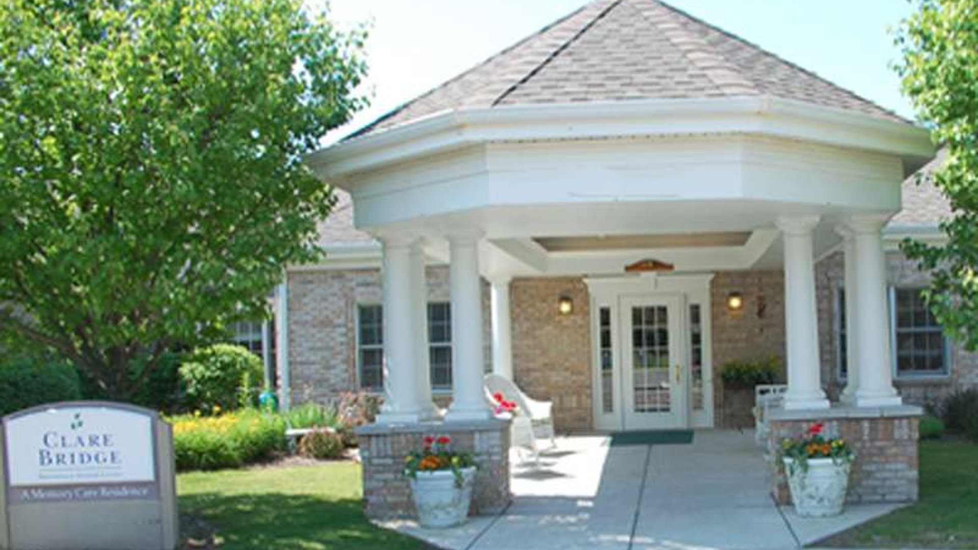 System.Collections.Generic.List`1[AFS.Common.Models.Photo] - Image 1