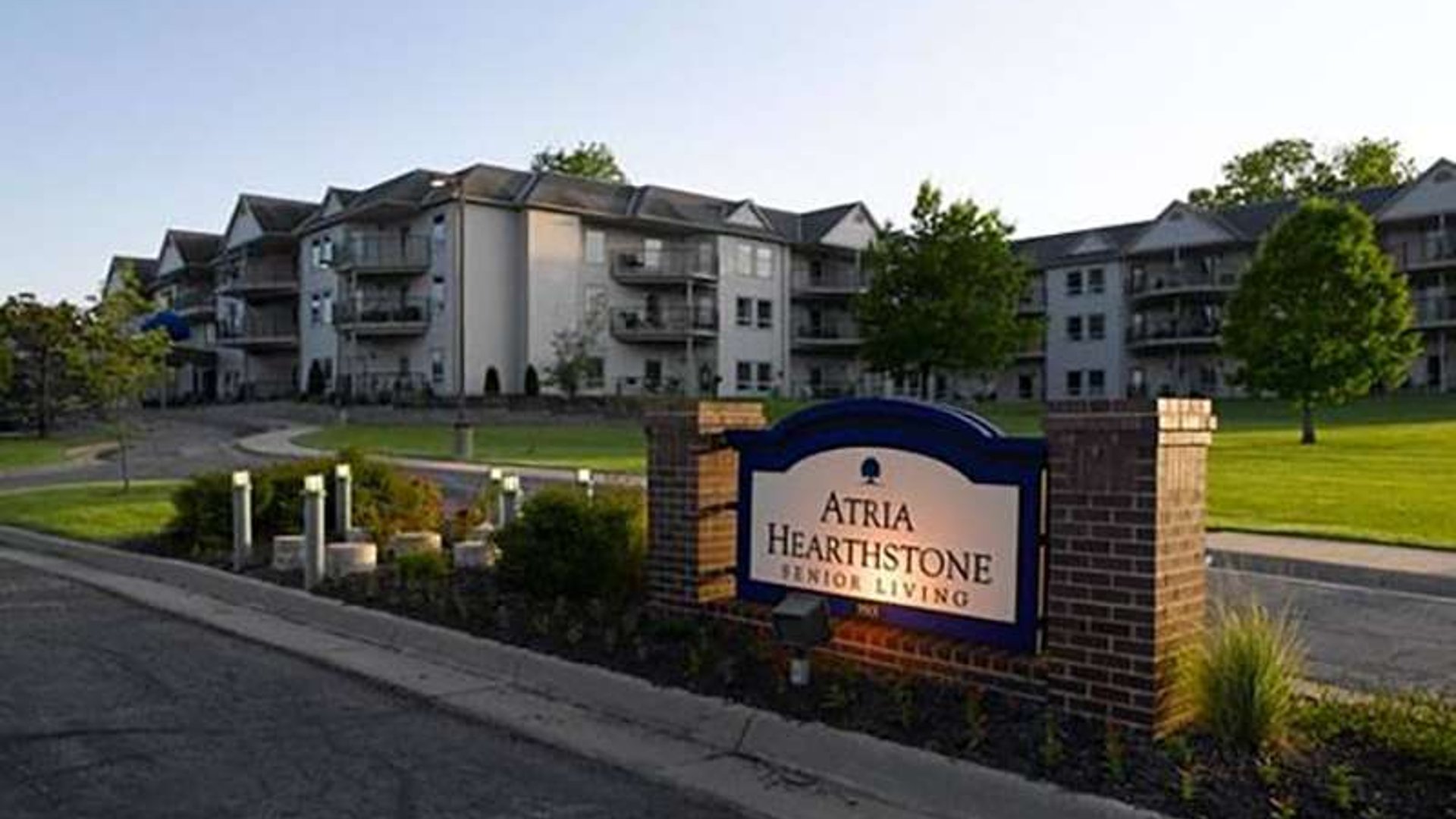 System.Collections.Generic.List`1[AFS.Common.Models.Photo] - Image 1