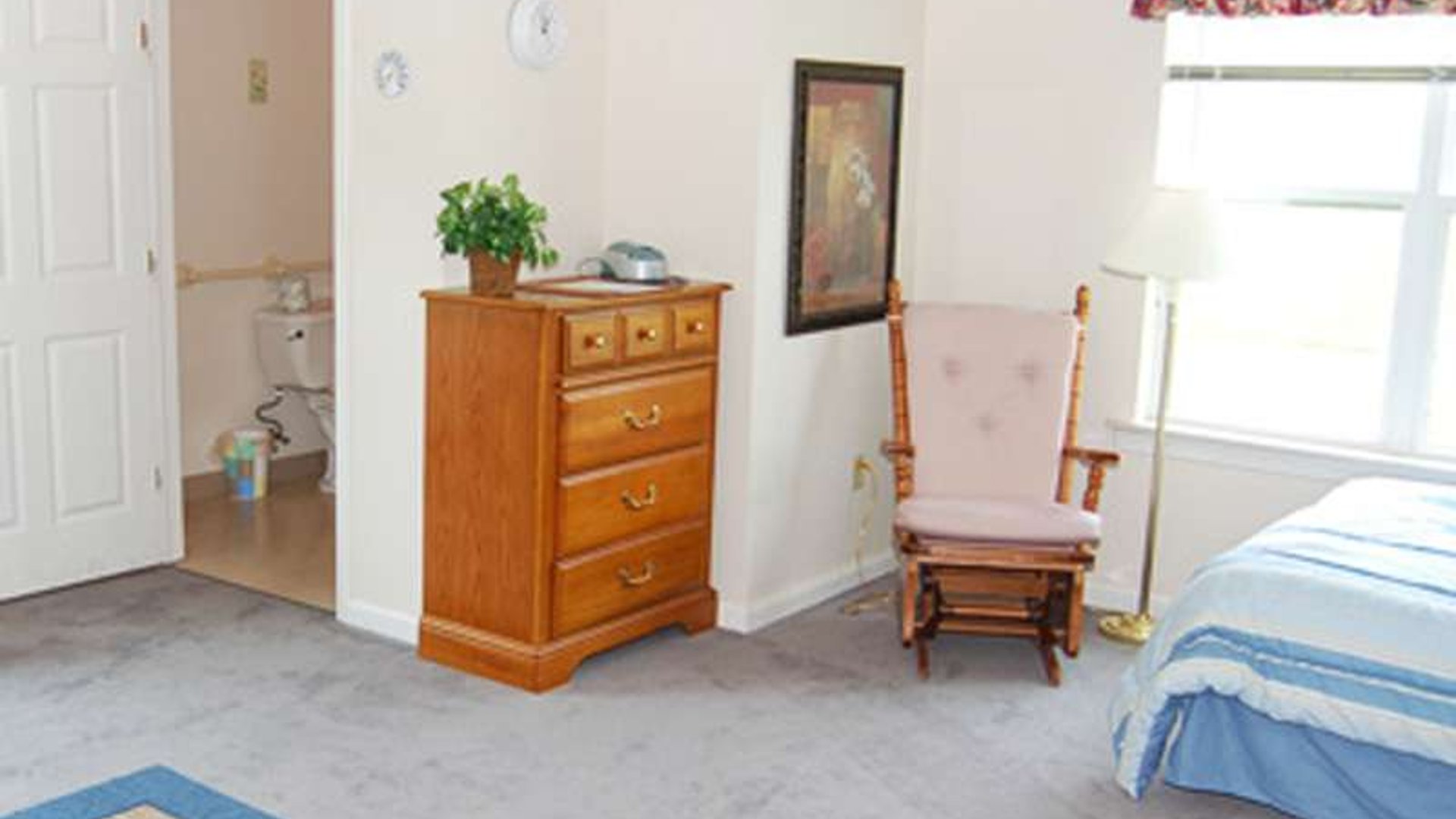 System.Collections.Generic.List`1[AFS.Common.Models.Photo] - Image 4