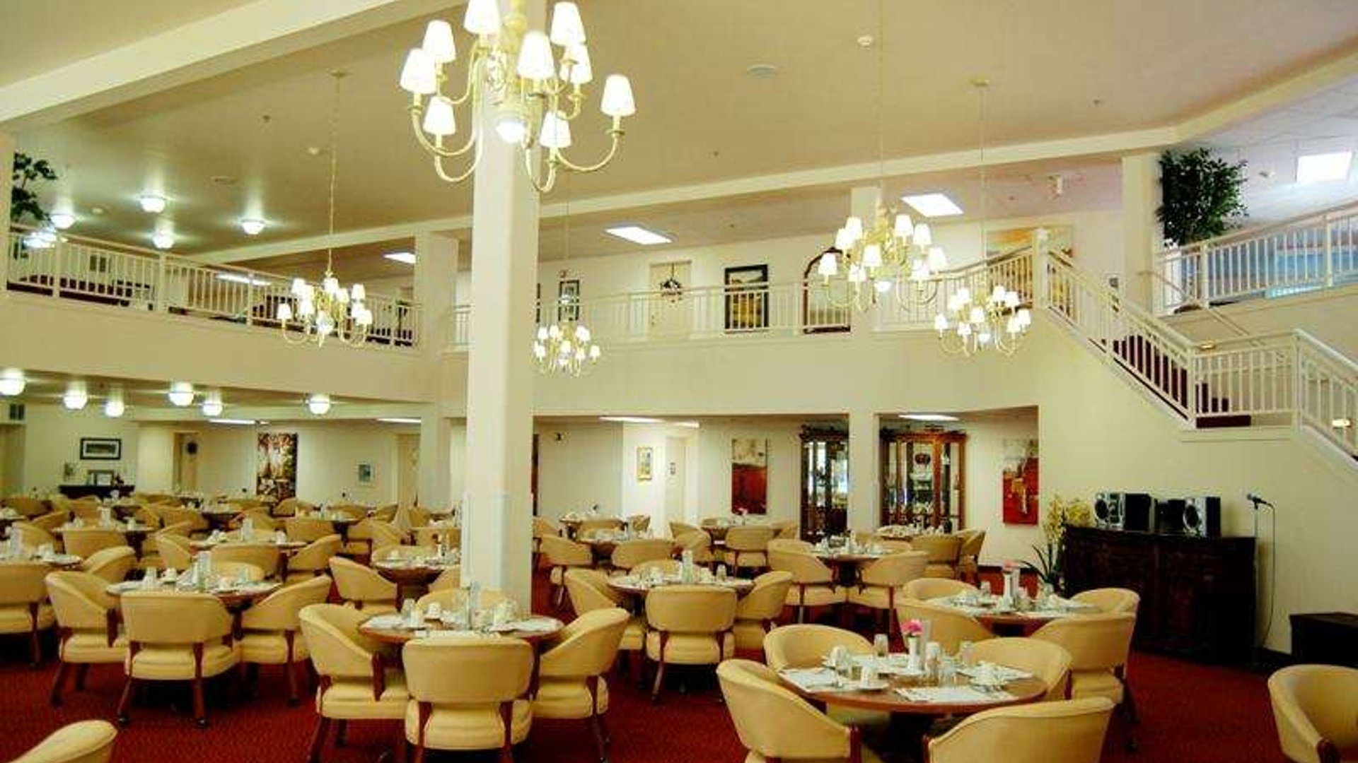 System.Collections.Generic.List`1[AFS.Common.Models.Photo] - Image 3