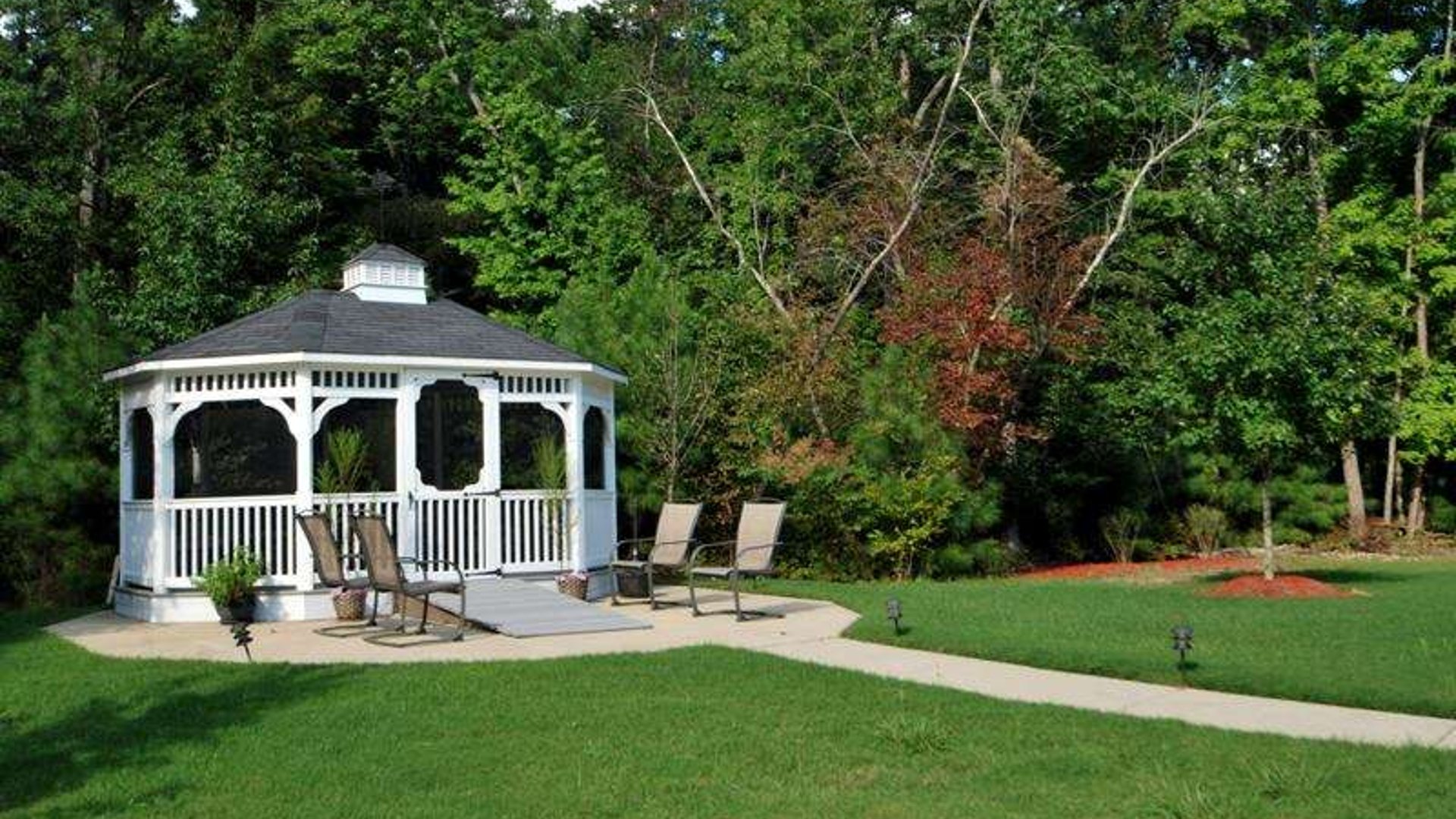 System.Collections.Generic.List`1[AFS.Common.Models.Photo] - Image 6