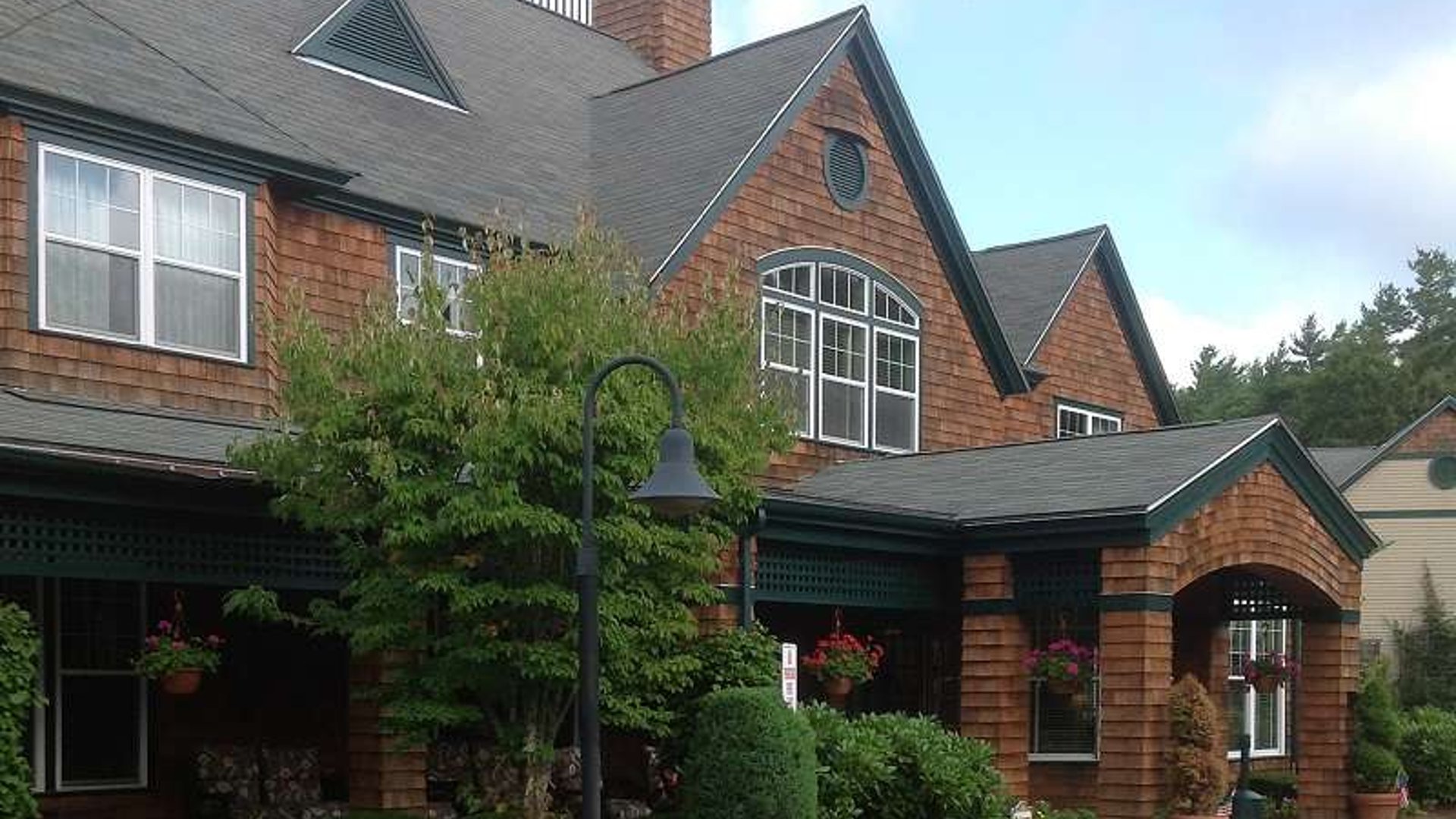 System.Collections.Generic.List`1[AFS.Common.Models.Photo] - Image 1