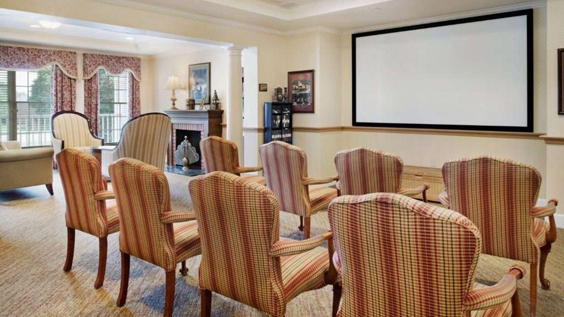 System.Collections.Generic.List`1[AFS.Common.Models.Photo] - Image 5