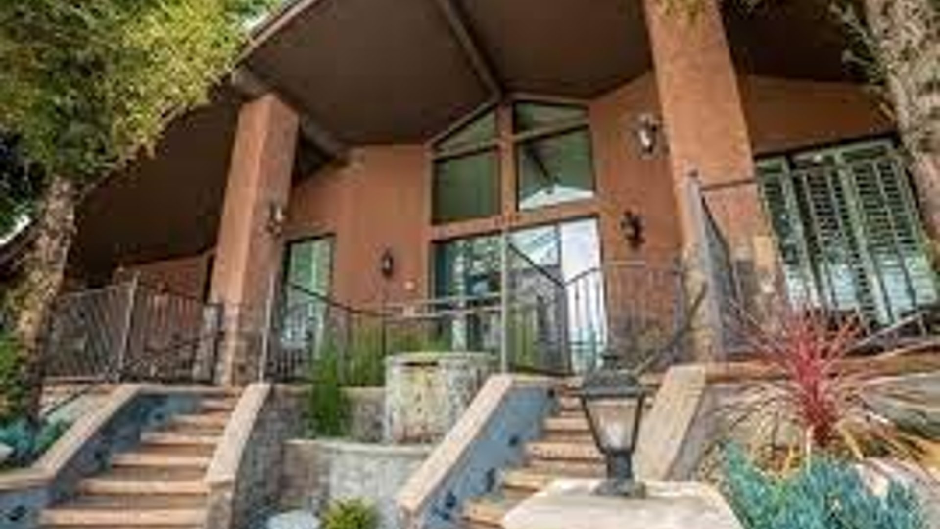 System.Collections.Generic.List`1[AFS.Common.Models.Photo] - Image 1