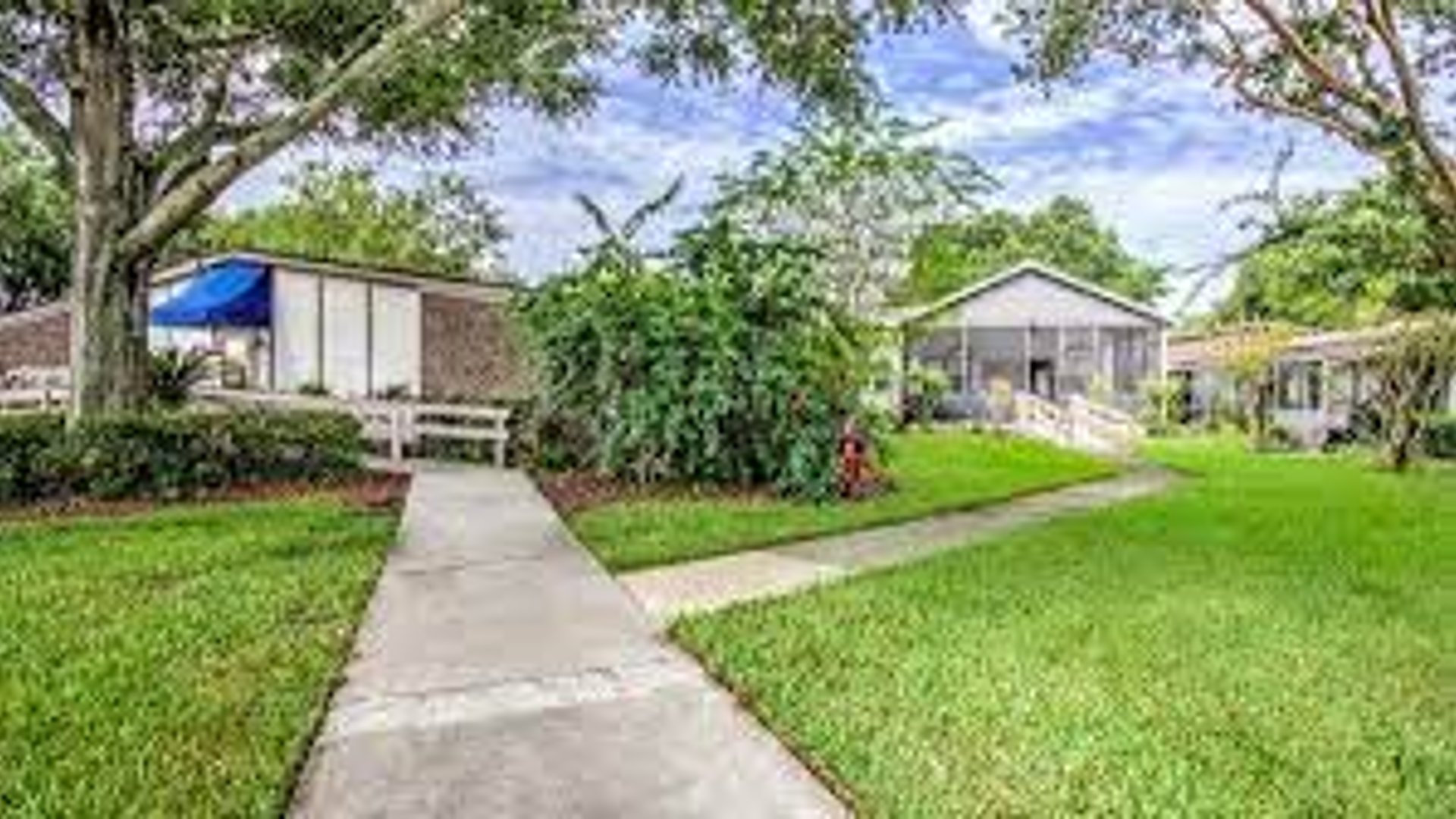 System.Collections.Generic.List`1[AFS.Common.Models.Photo] - Image 1