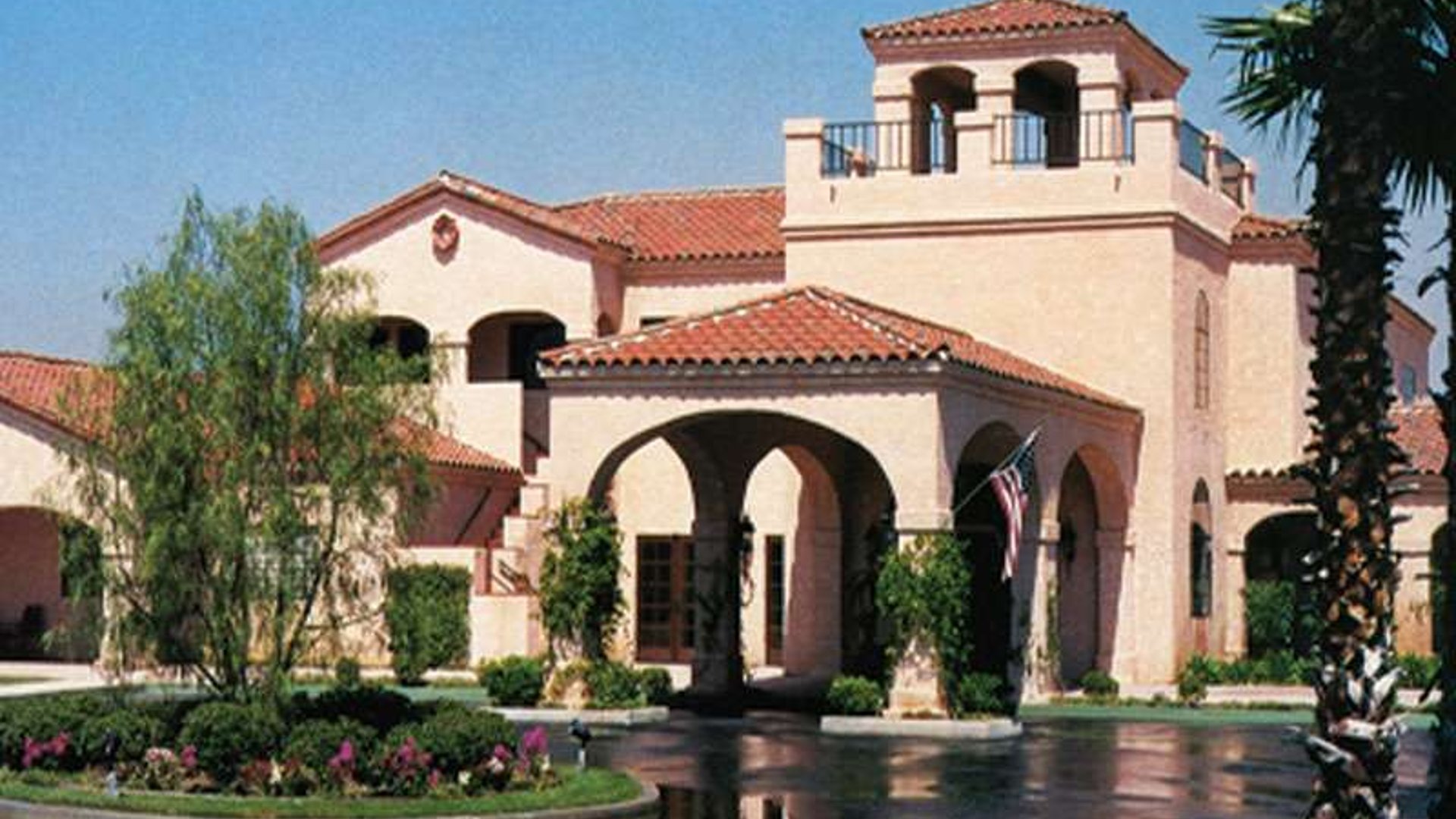 System.Collections.Generic.List`1[AFS.Common.Models.Photo] - Image 1