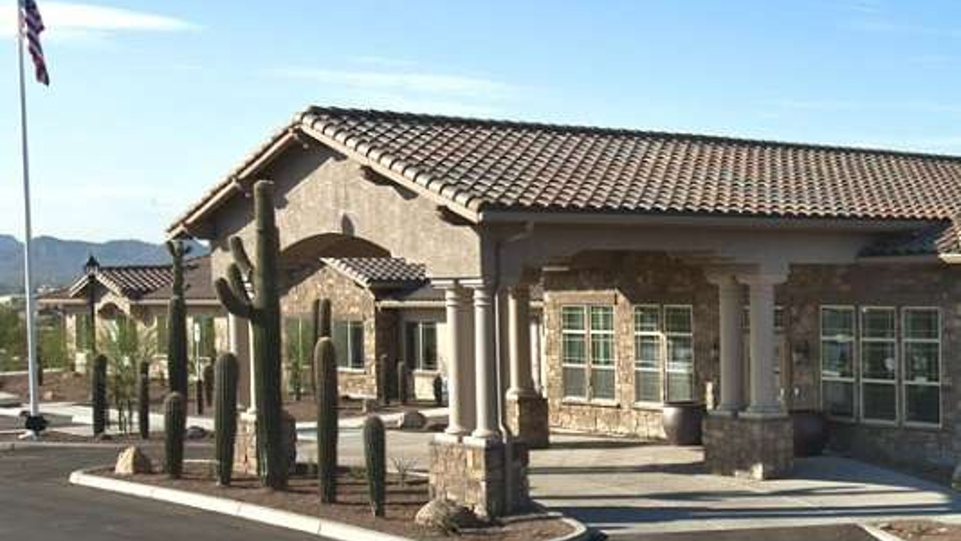 System.Collections.Generic.List`1[AFS.Common.Models.Photo] - Image 1