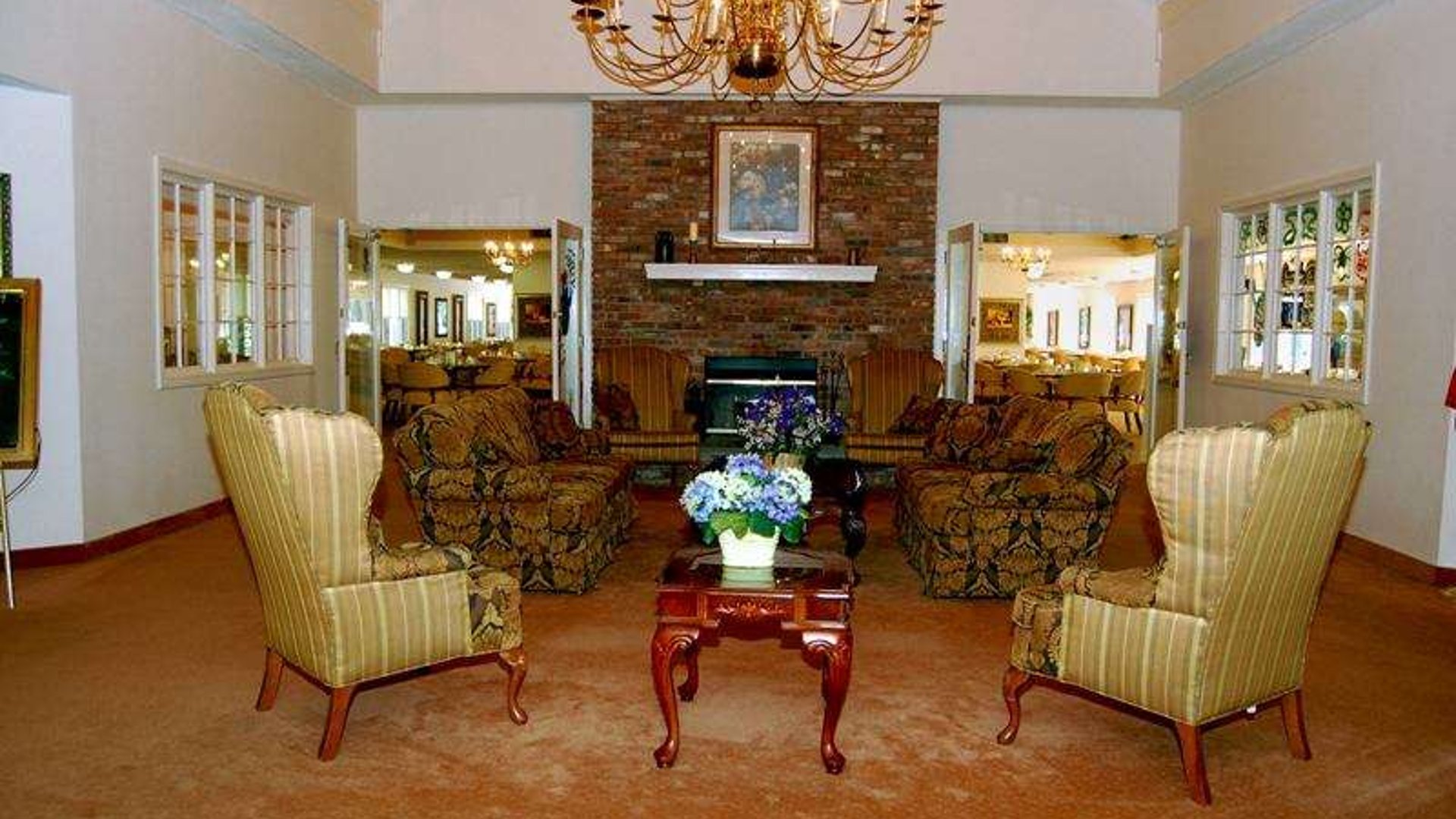 System.Collections.Generic.List`1[AFS.Common.Models.Photo] - Image 4