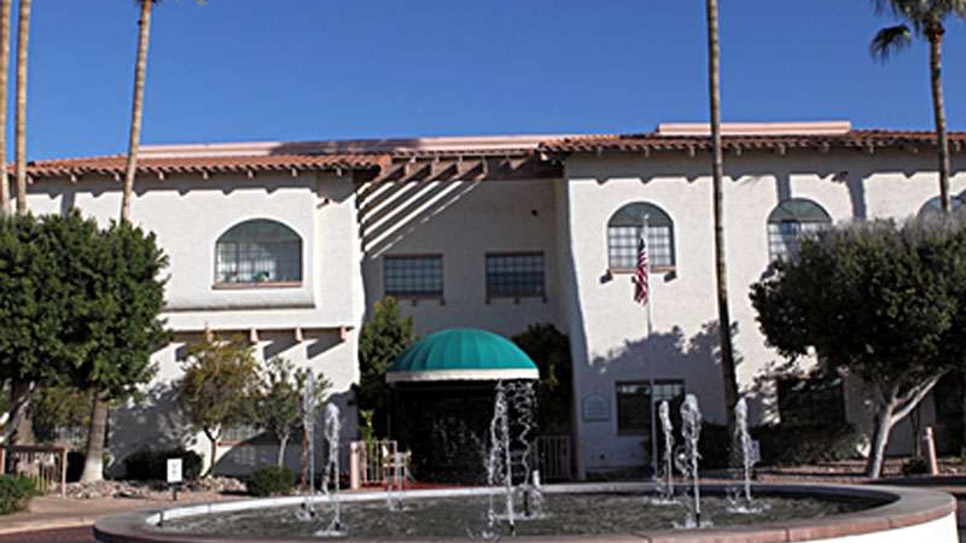 System.Collections.Generic.List`1[AFS.Common.Models.Photo] - Image 1