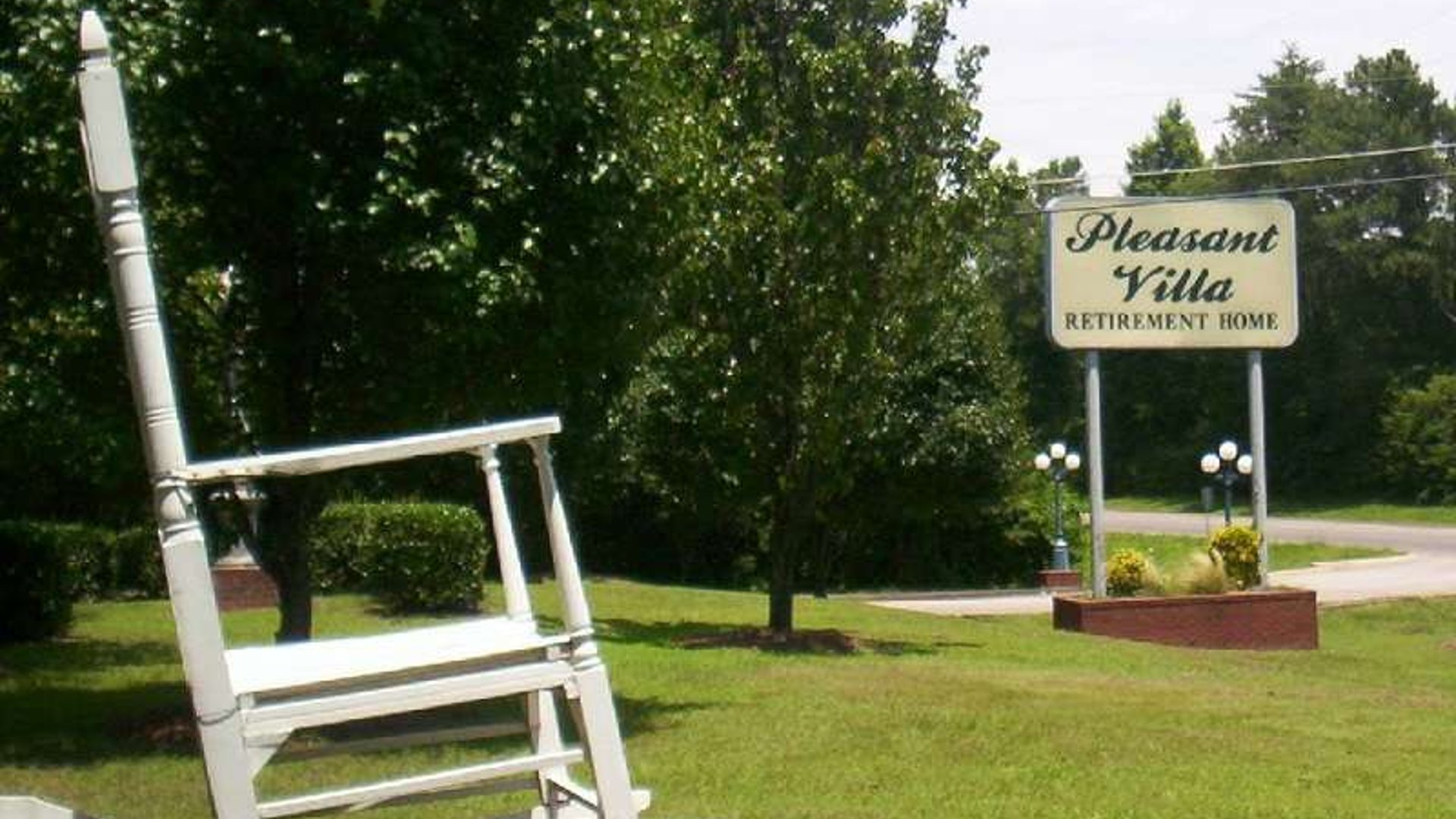 System.Collections.Generic.List`1[AFS.Common.Models.Photo] - Image 1