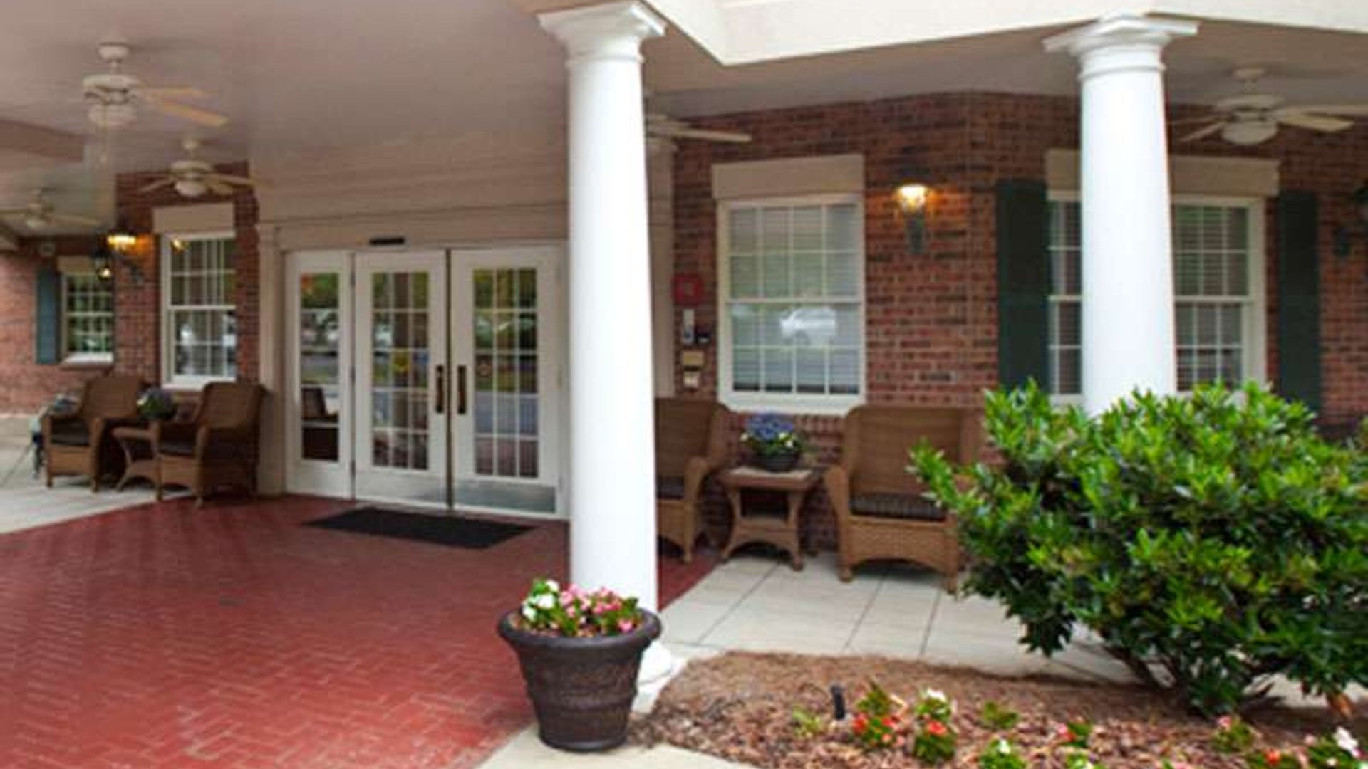 System.Collections.Generic.List`1[AFS.Common.Models.Photo] - Image 3