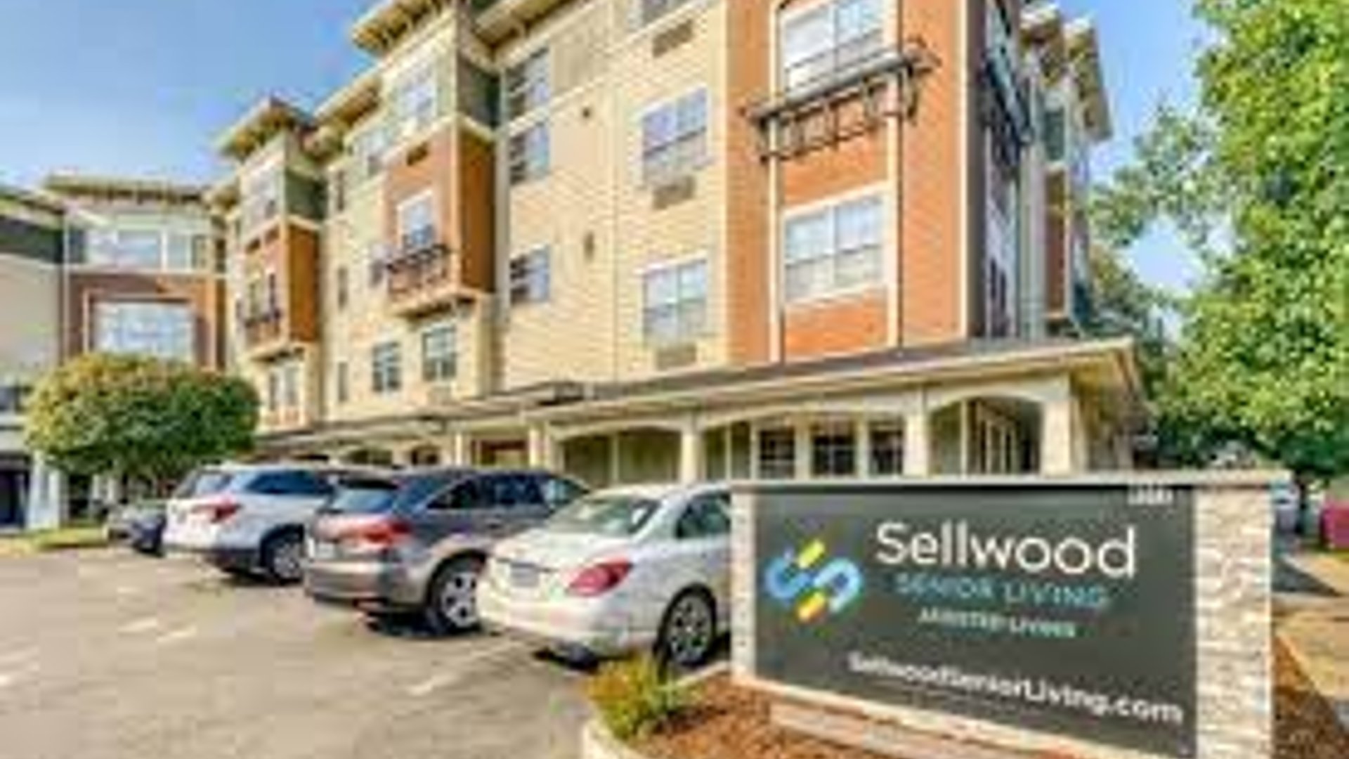 System.Collections.Generic.List`1[AFS.Common.Models.Photo] - Image 1