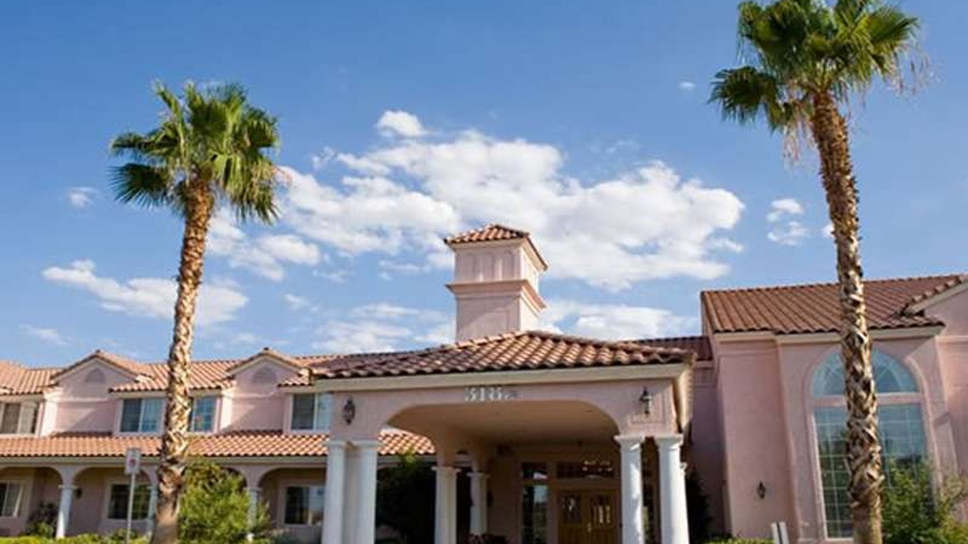 System.Collections.Generic.List`1[AFS.Common.Models.Photo] - Image 1