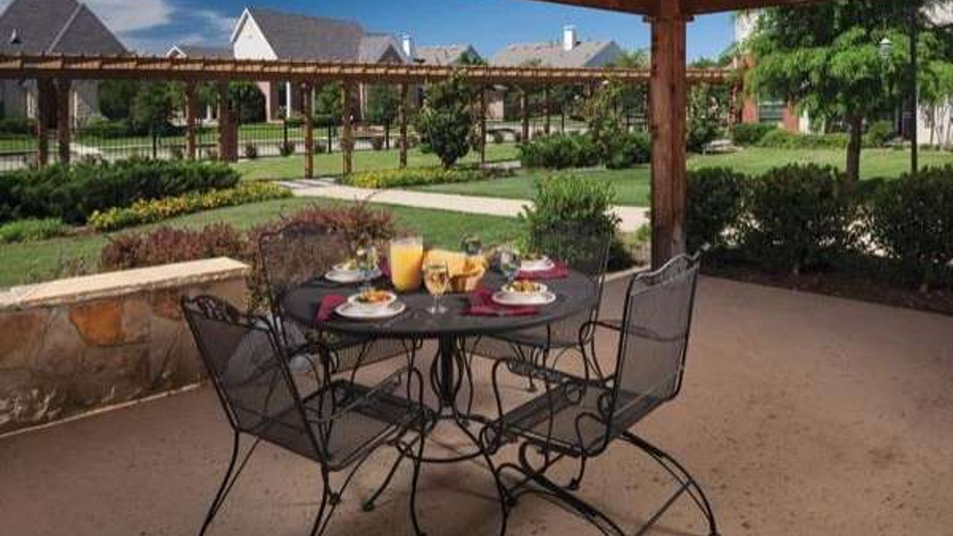 System.Collections.Generic.List`1[AFS.Common.Models.Photo] - Image 6