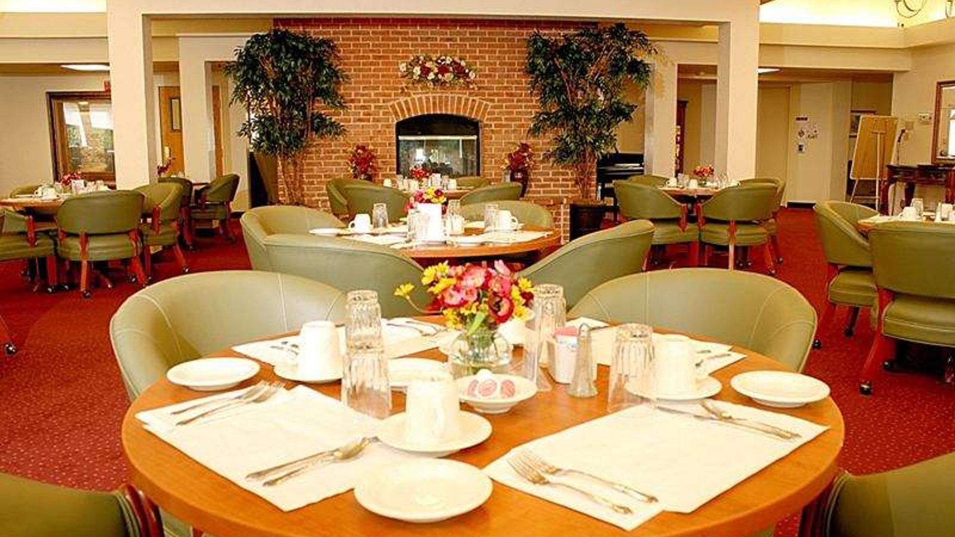 System.Collections.Generic.List`1[AFS.Common.Models.Photo] - Image 3