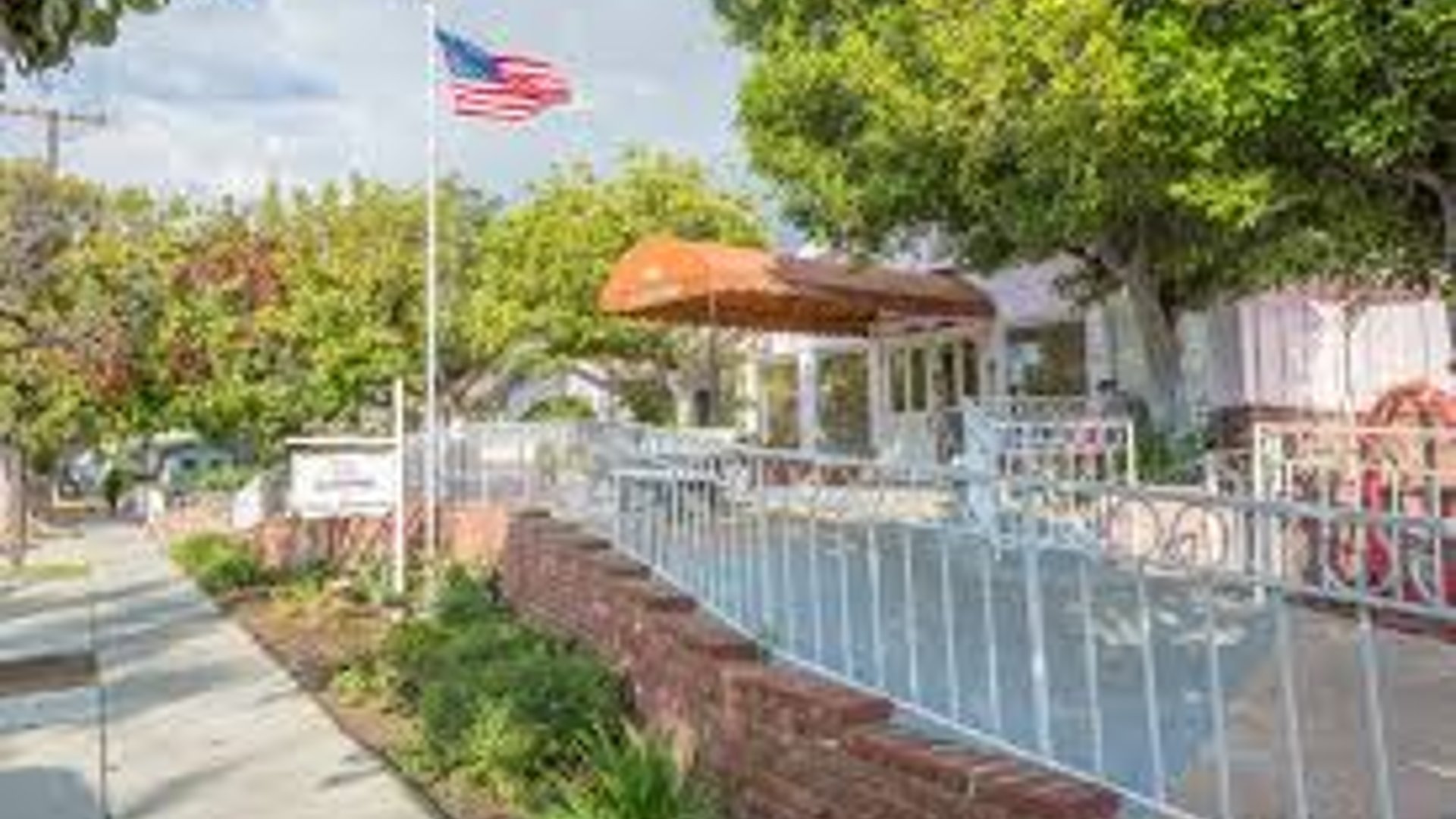 System.Collections.Generic.List`1[AFS.Common.Models.Photo] - Image 1