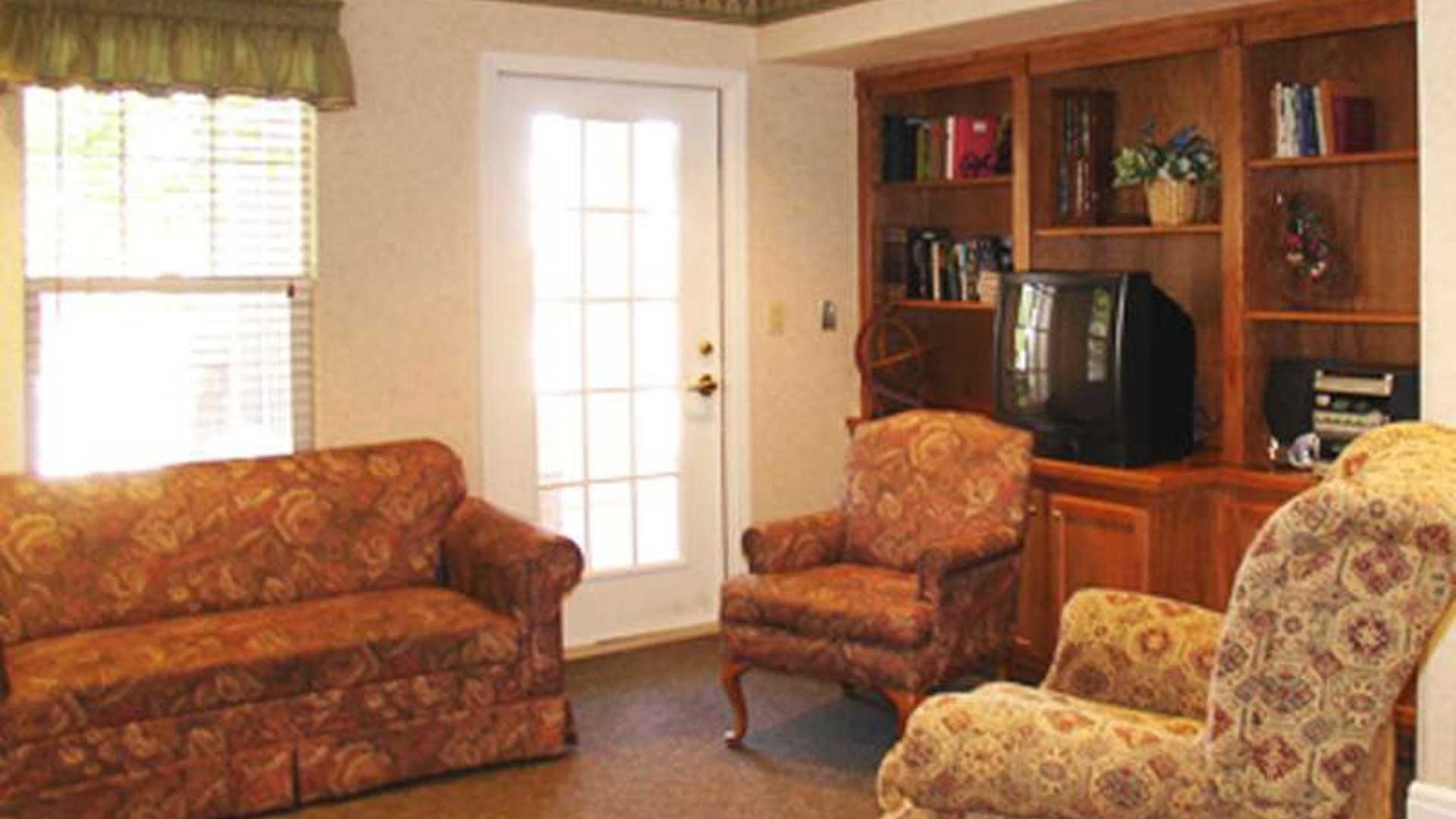 System.Collections.Generic.List`1[AFS.Common.Models.Photo] - Image 3