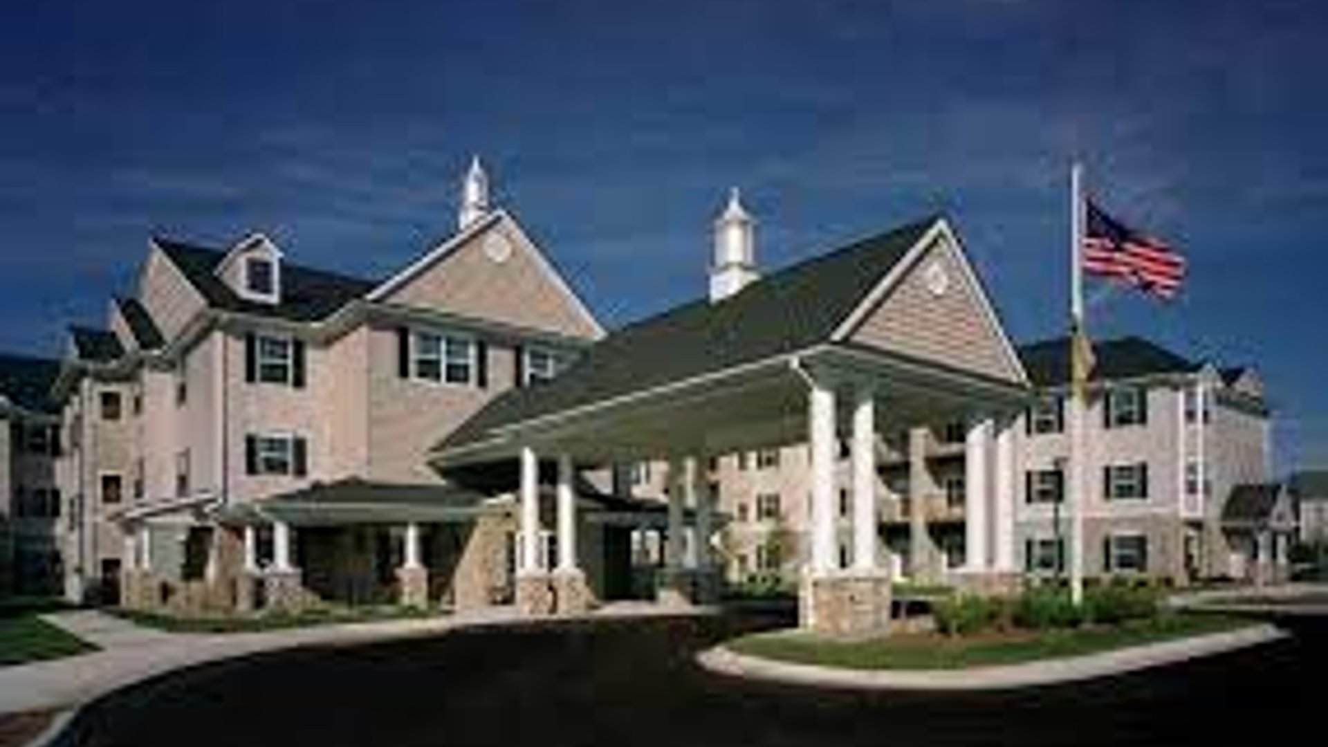 System.Collections.Generic.List`1[AFS.Common.Models.Photo] - Image 1