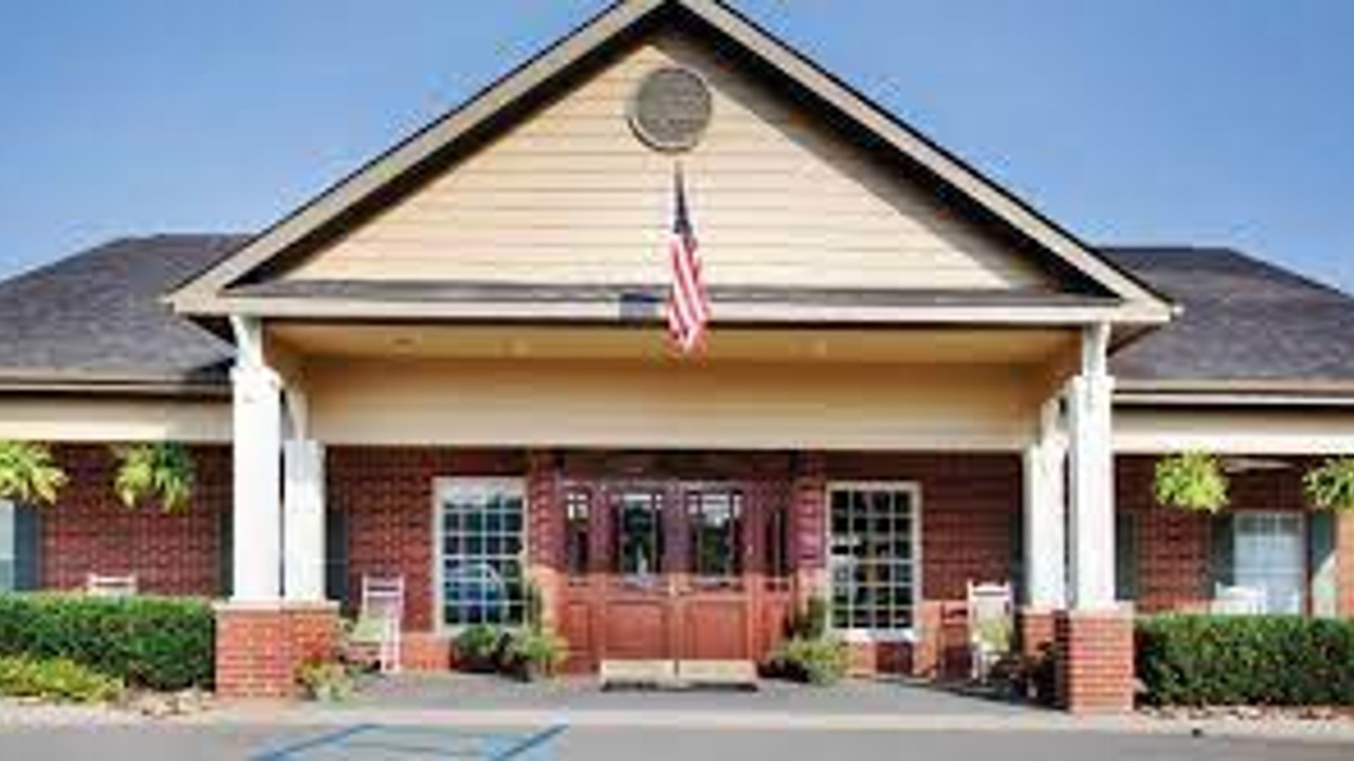 System.Collections.Generic.List`1[AFS.Common.Models.Photo] - Image 1