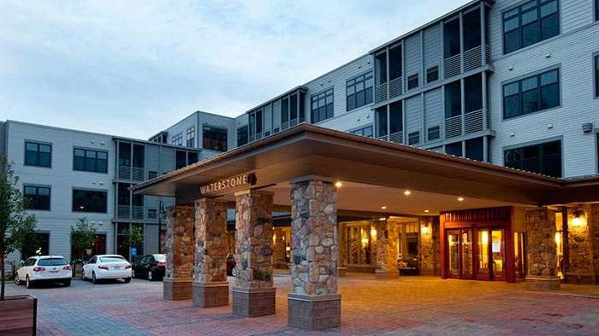 System.Collections.Generic.List`1[AFS.Common.Models.Photo] - Image 1