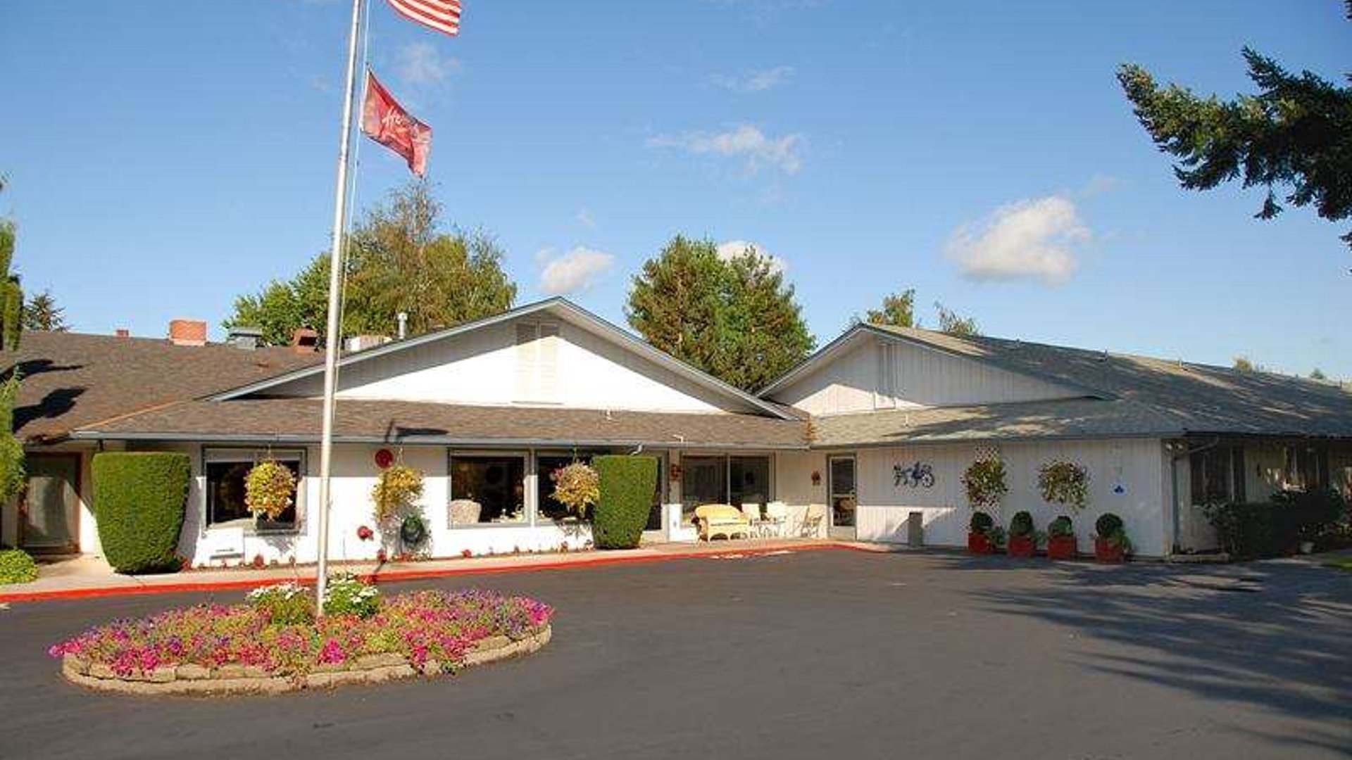 System.Collections.Generic.List`1[AFS.Common.Models.Photo] - Image 1