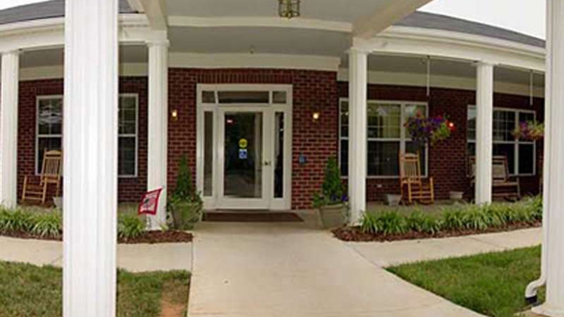 System.Collections.Generic.List`1[AFS.Common.Models.Photo] - Image 2