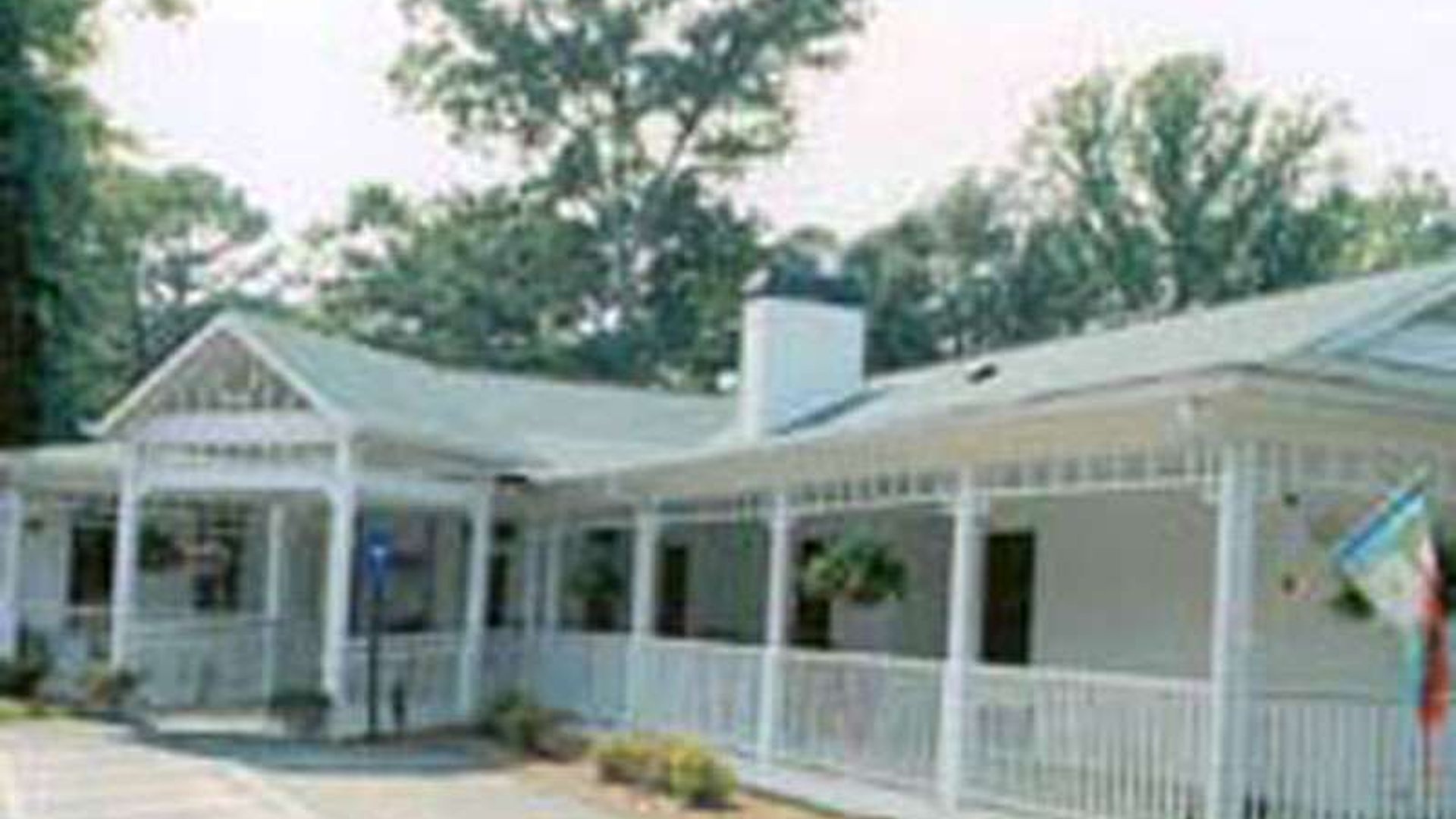 System.Collections.Generic.List`1[AFS.Common.Models.Photo] - Image 1