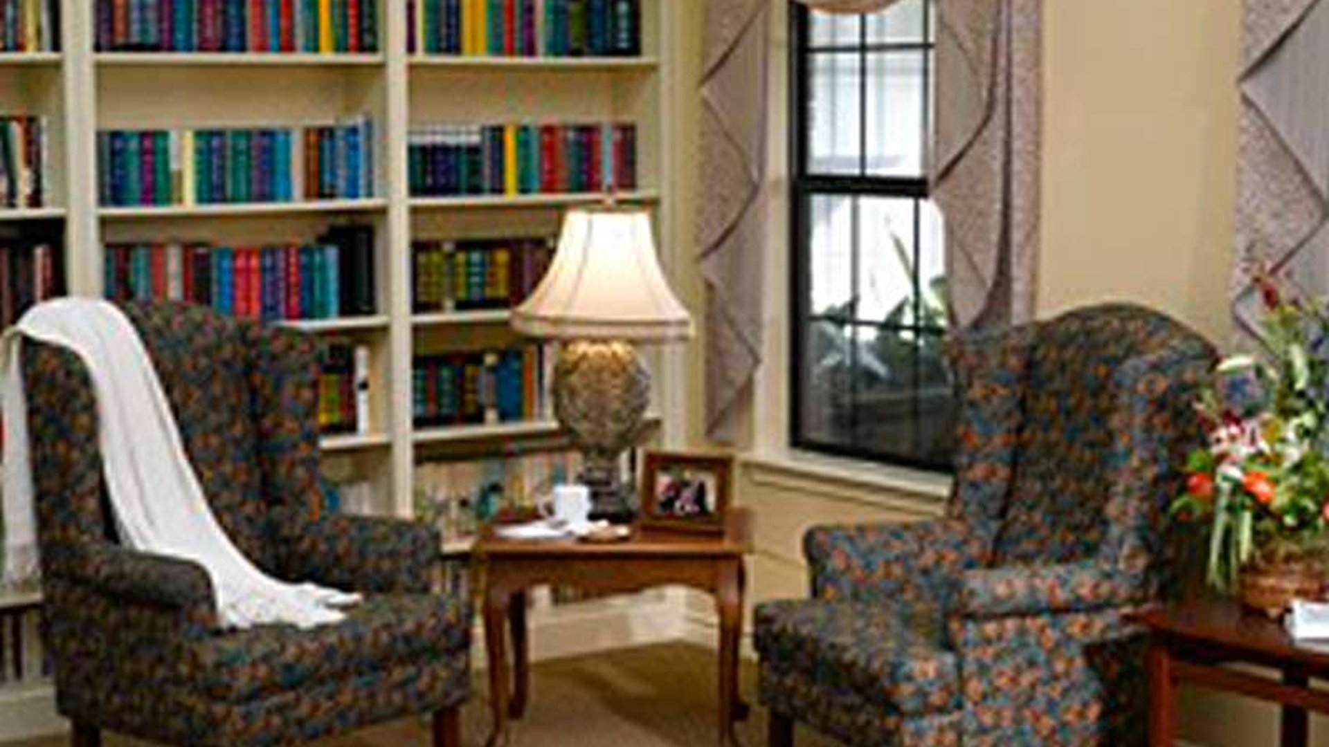 System.Collections.Generic.List`1[AFS.Common.Models.Photo] - Image 5