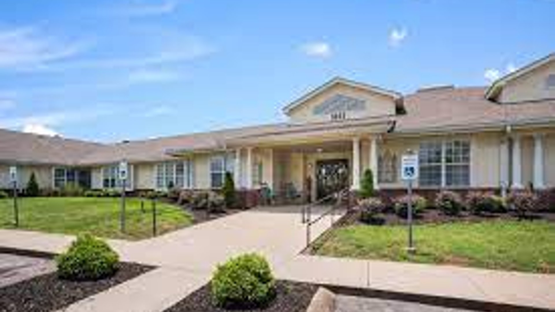 System.Collections.Generic.List`1[AFS.Common.Models.Photo] - Image 1