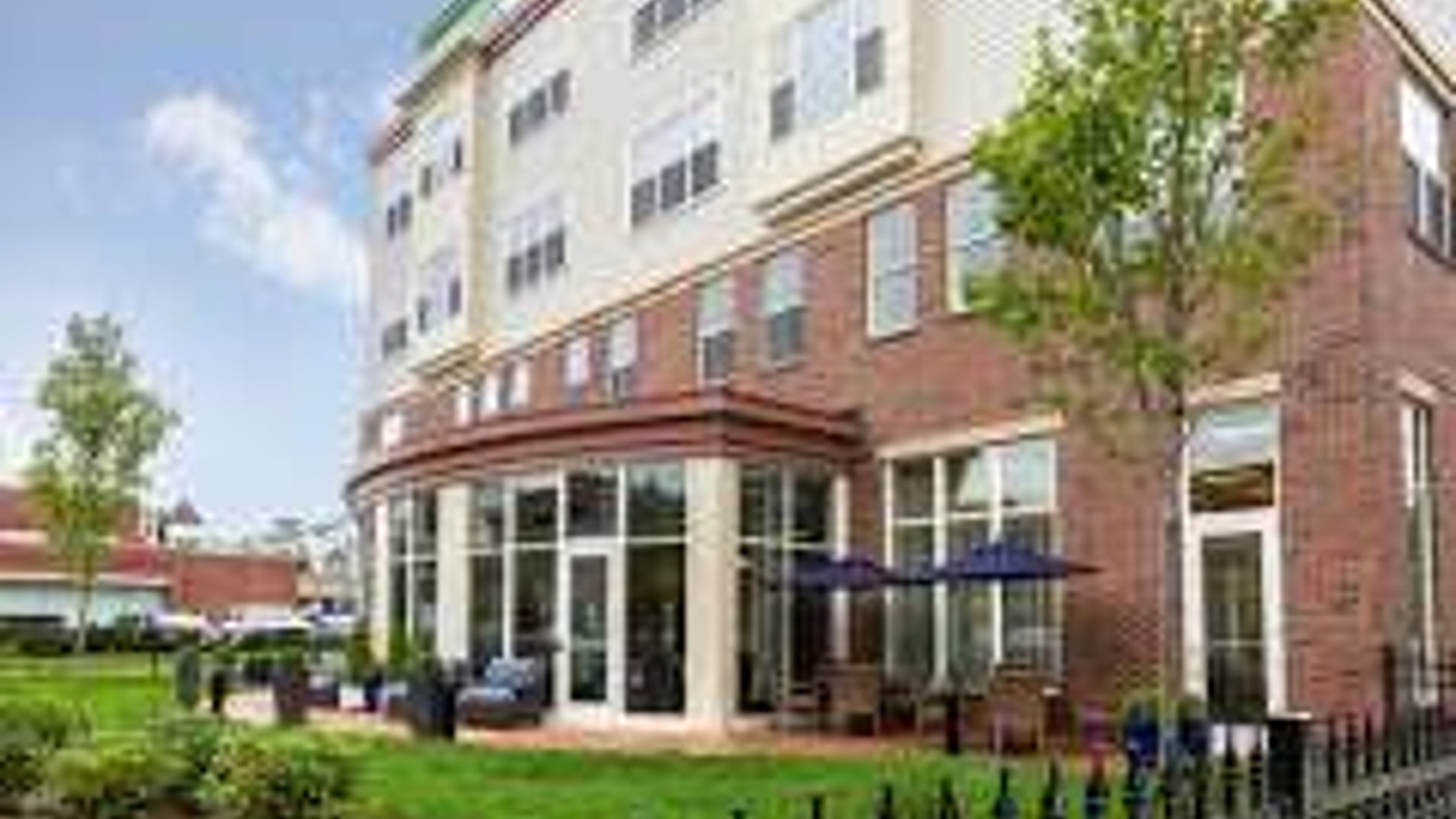 System.Collections.Generic.List`1[AFS.Common.Models.Photo] - Image 1