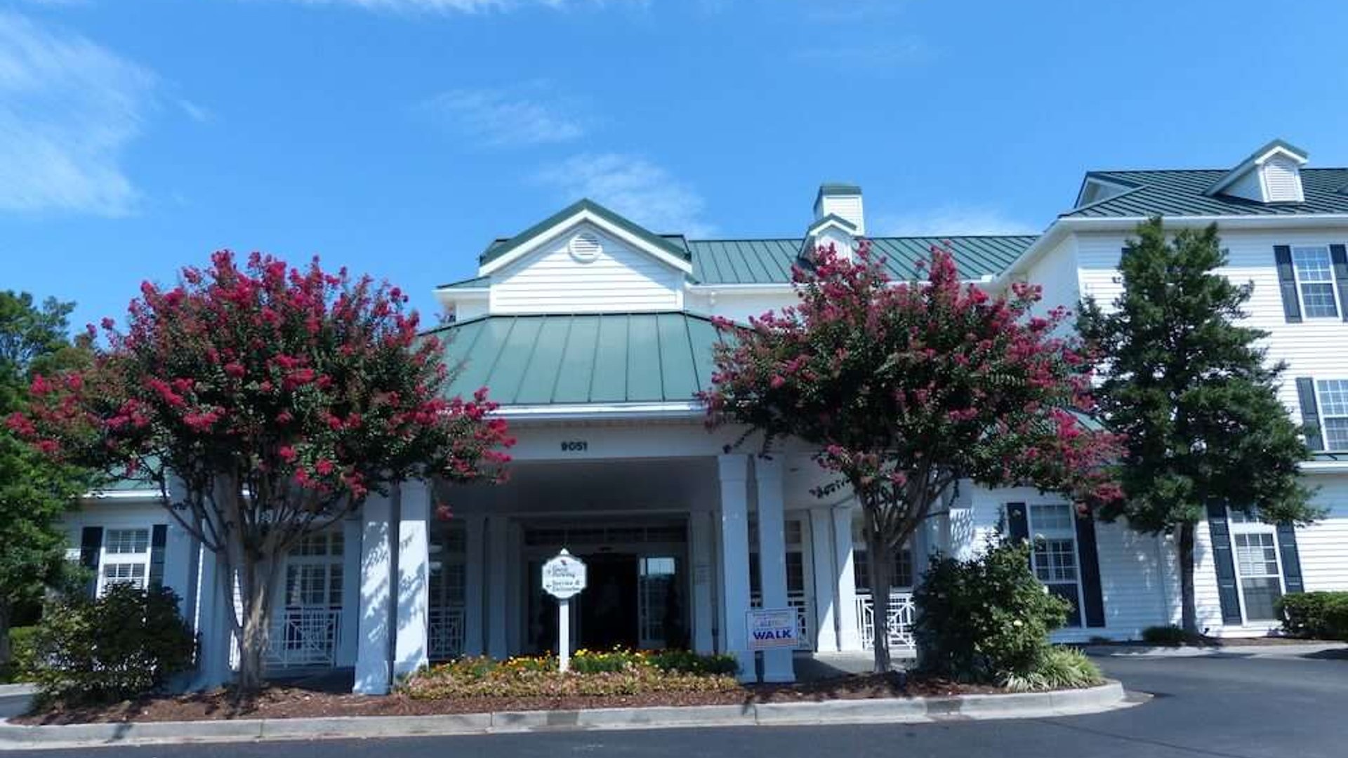 System.Collections.Generic.List`1[AFS.Common.Models.Photo] - Image 1