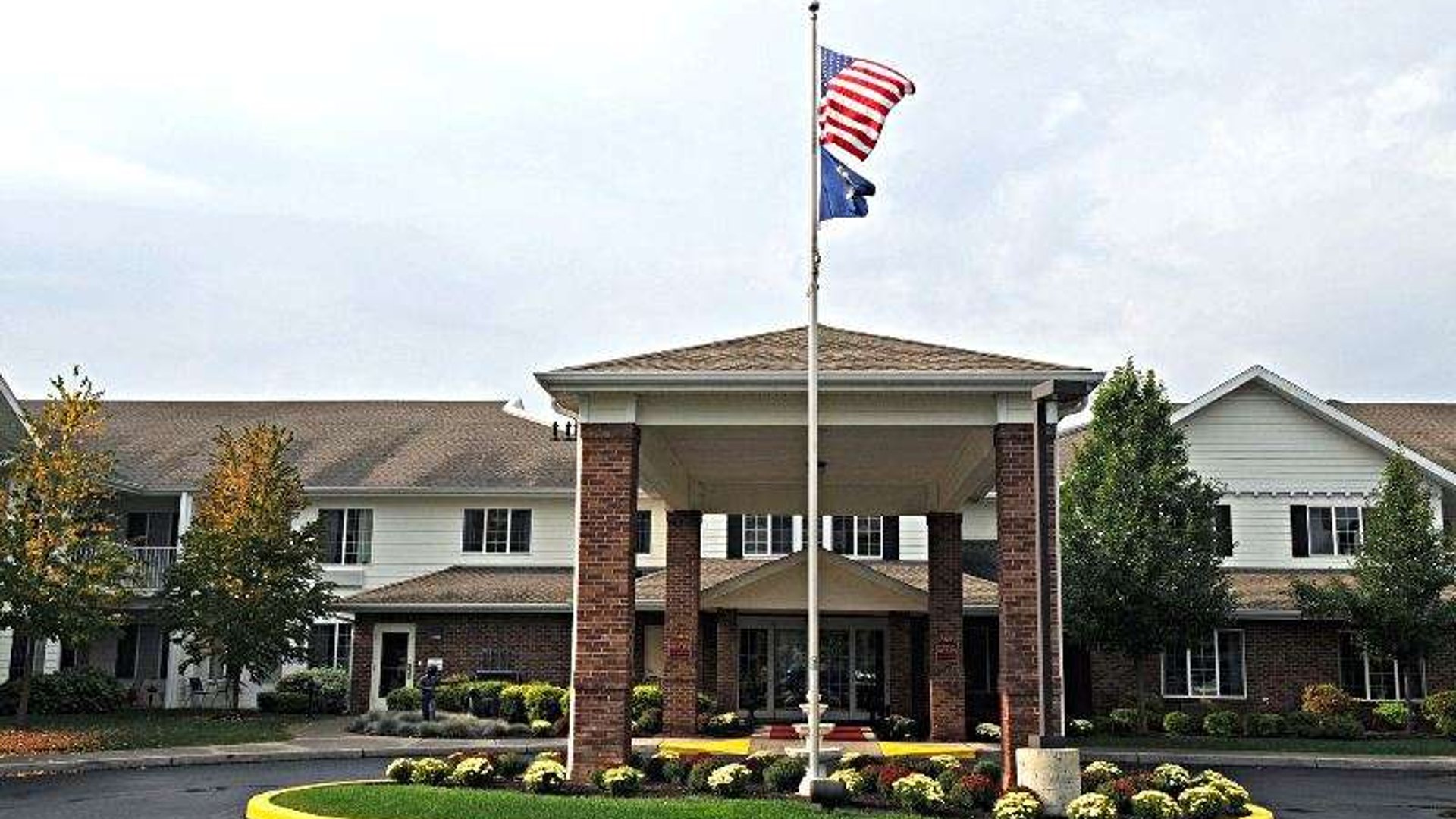 System.Collections.Generic.List`1[AFS.Common.Models.Photo] - Image 1