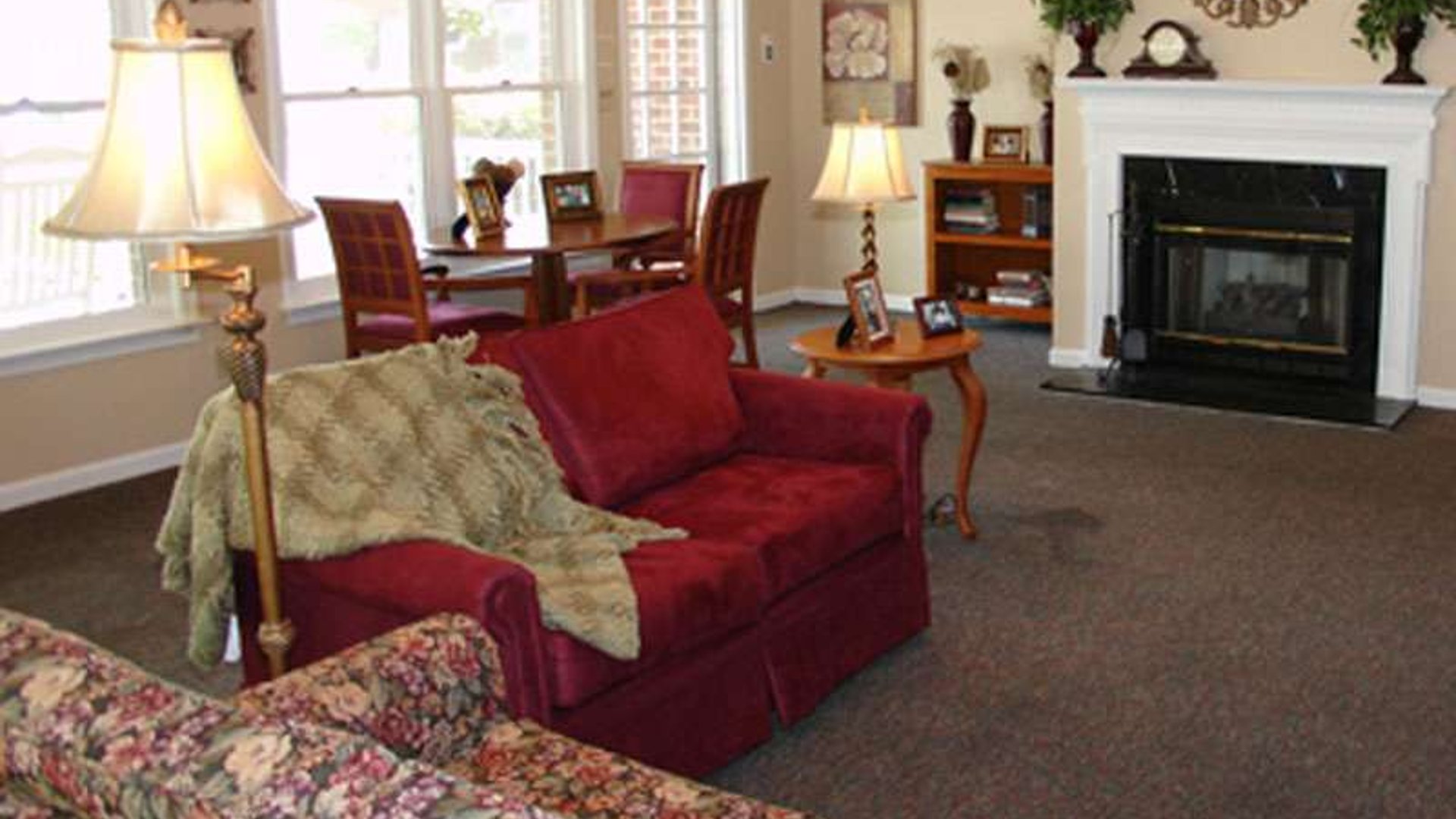 System.Collections.Generic.List`1[AFS.Common.Models.Photo] - Image 4