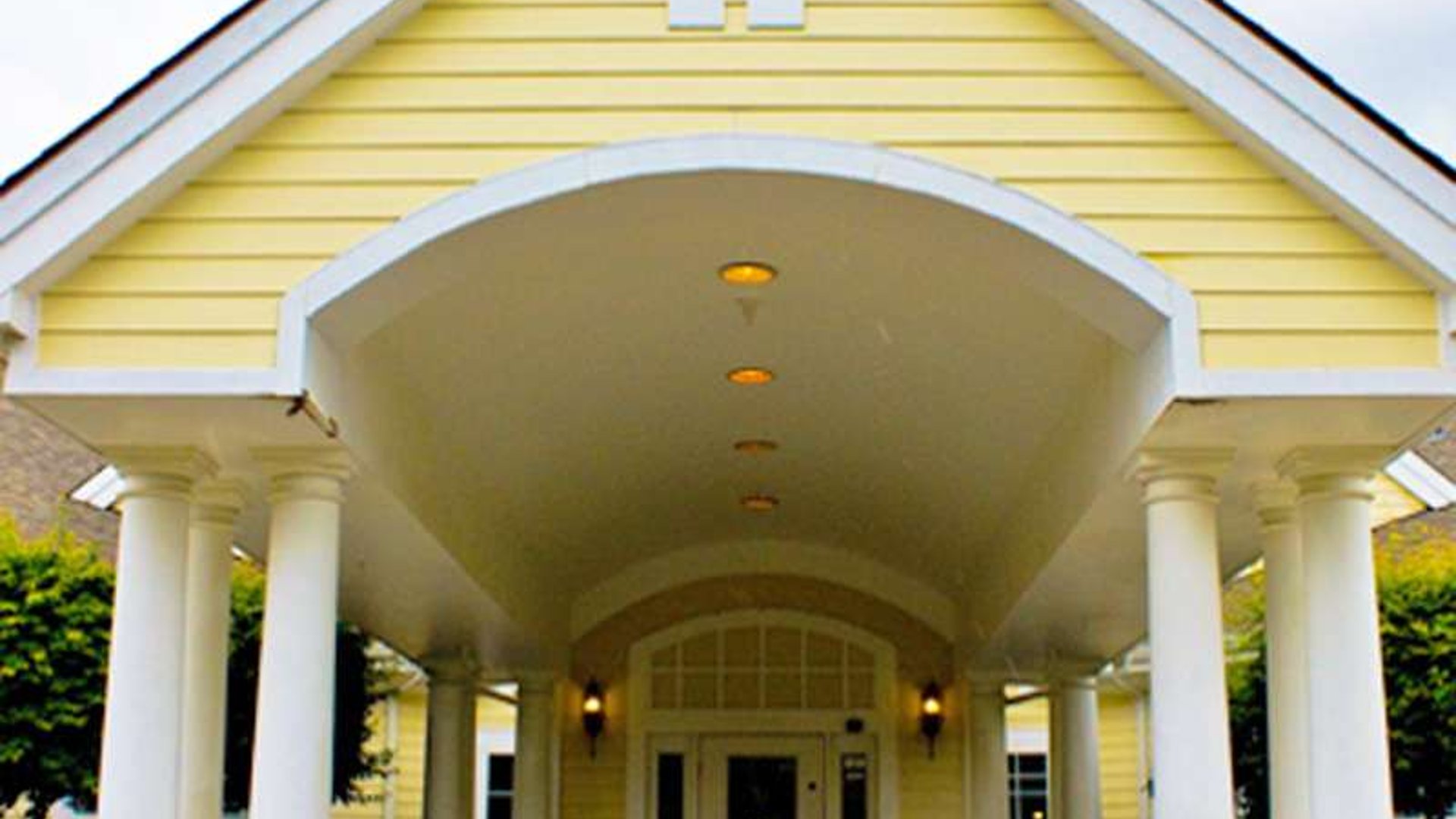 System.Collections.Generic.List`1[AFS.Common.Models.Photo] - Image 1