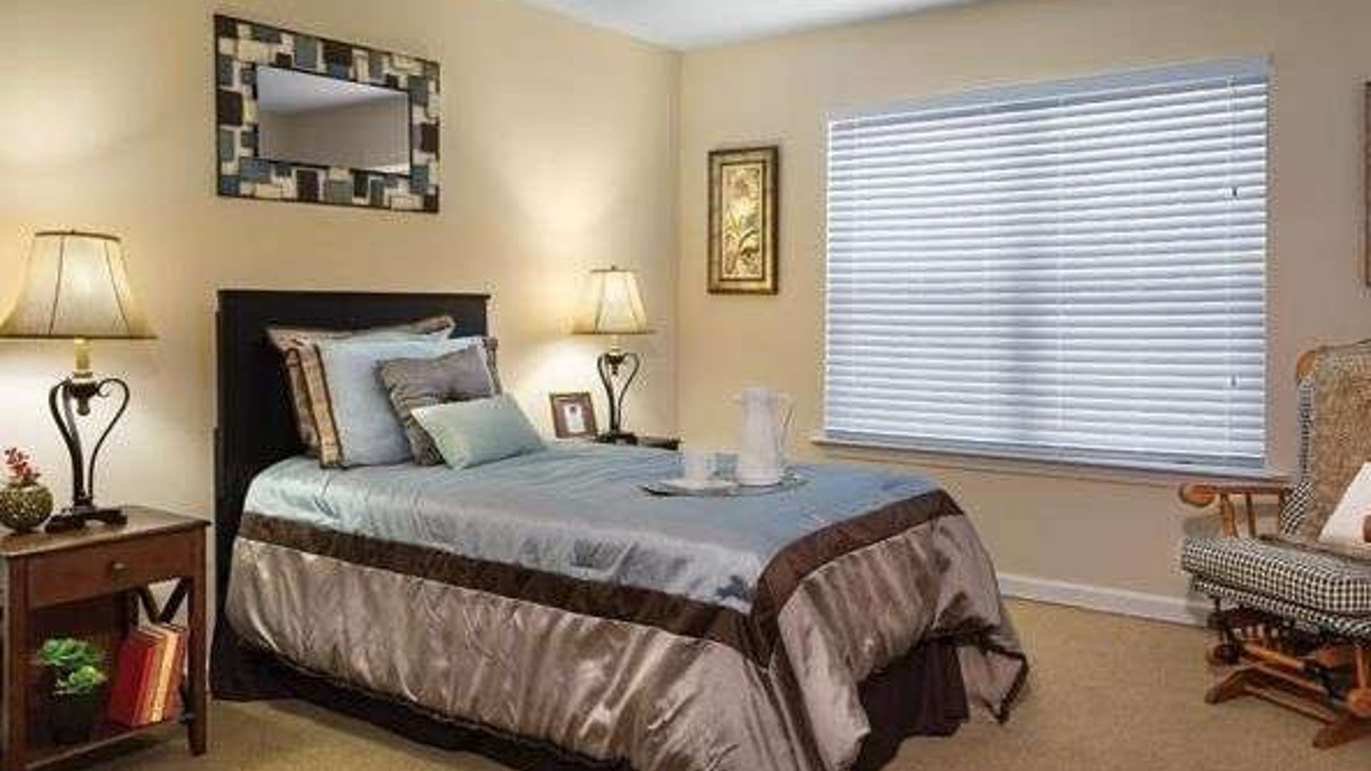 System.Collections.Generic.List`1[AFS.Common.Models.Photo] - Image 5