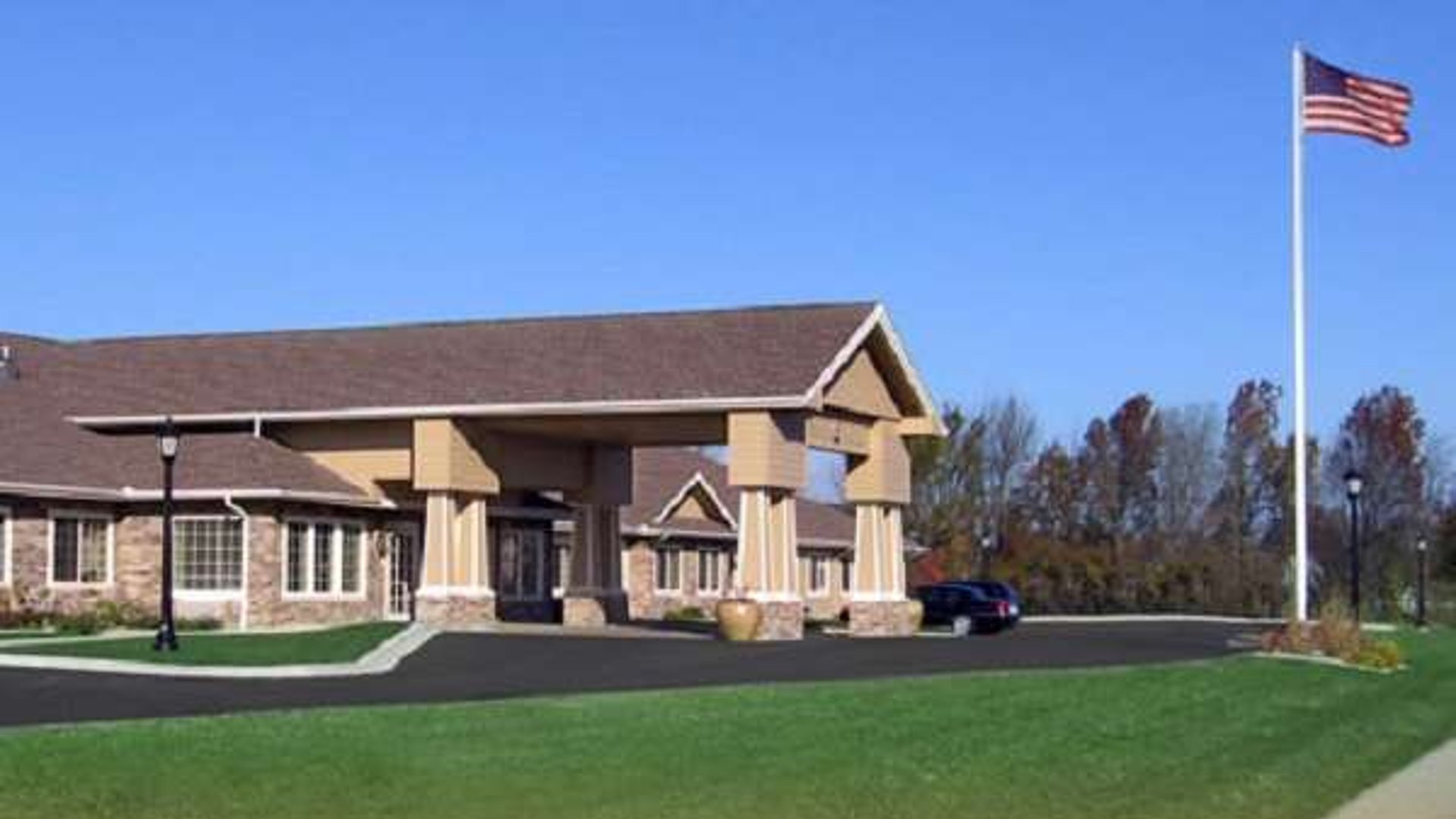 System.Collections.Generic.List`1[AFS.Common.Models.Photo] - Image 1