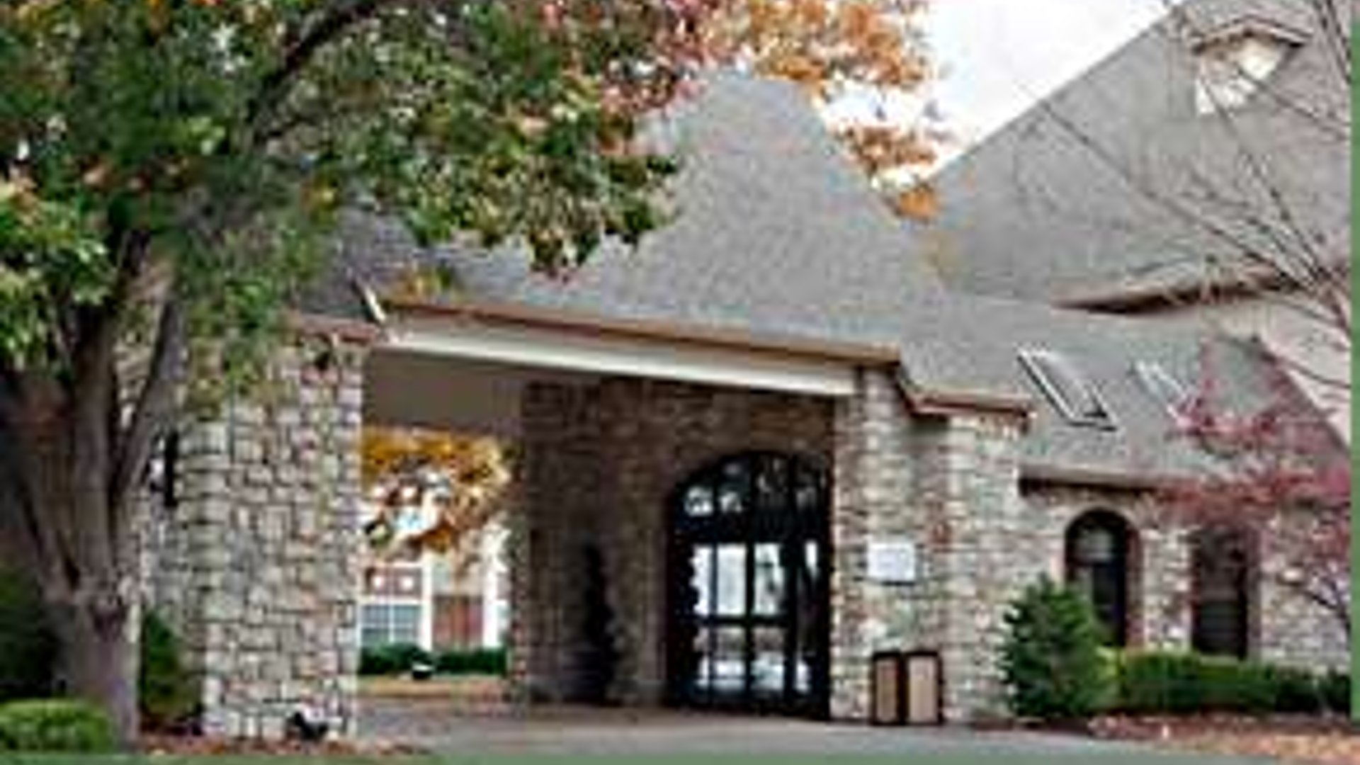 System.Collections.Generic.List`1[AFS.Common.Models.Photo] - Image 1