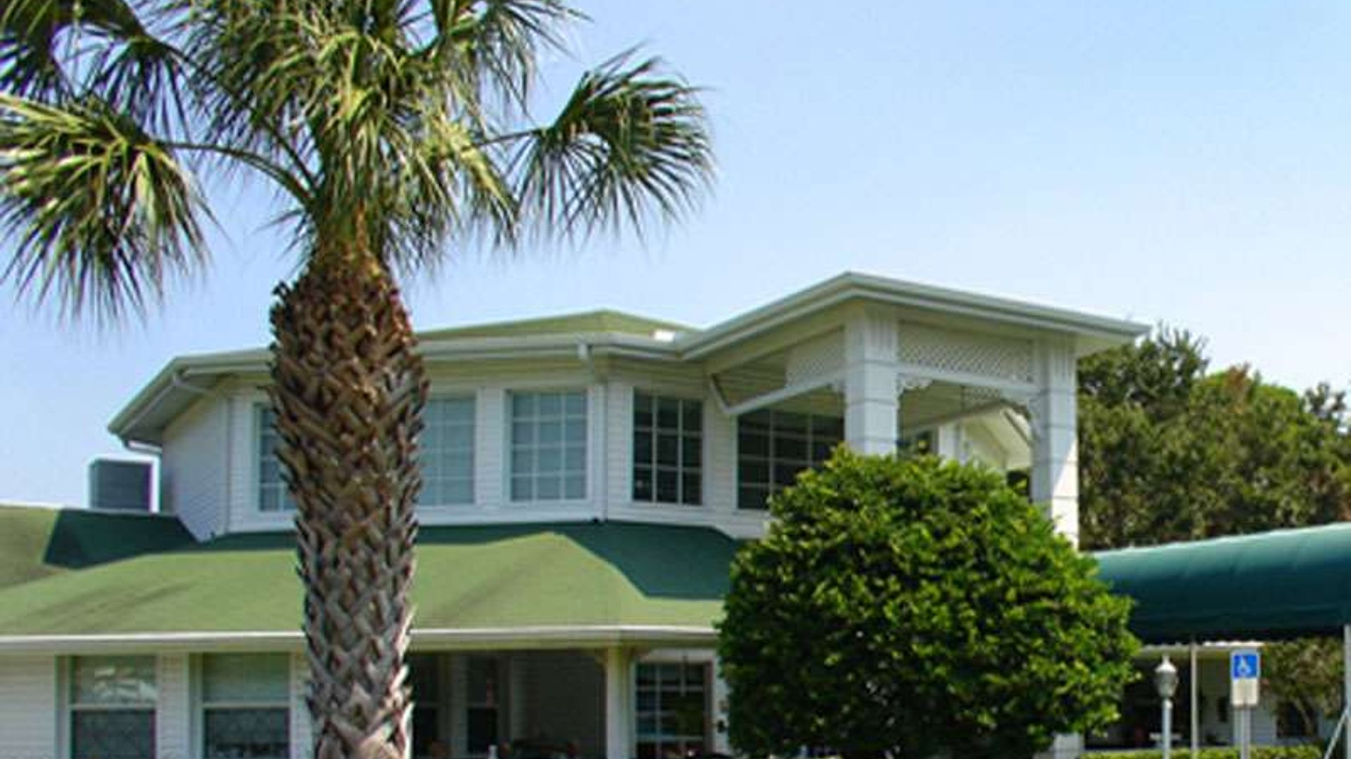 System.Collections.Generic.List`1[AFS.Common.Models.Photo] - Image 1