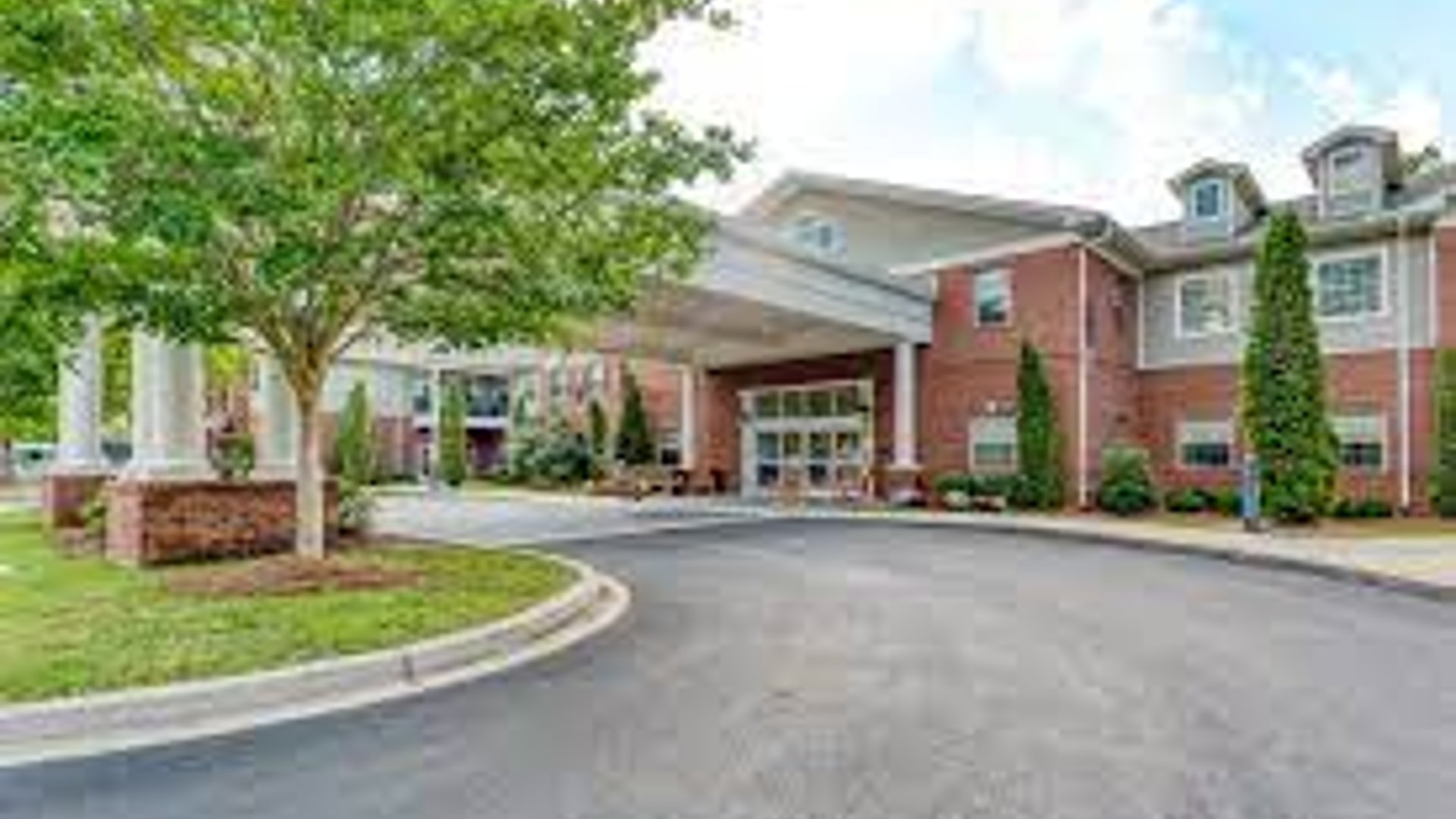 System.Collections.Generic.List`1[AFS.Common.Models.Photo] - Image 1