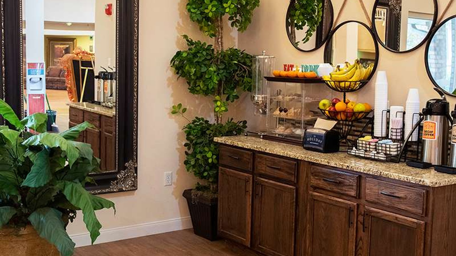 System.Collections.Generic.List`1[AFS.Common.Models.Photo] - Image 4