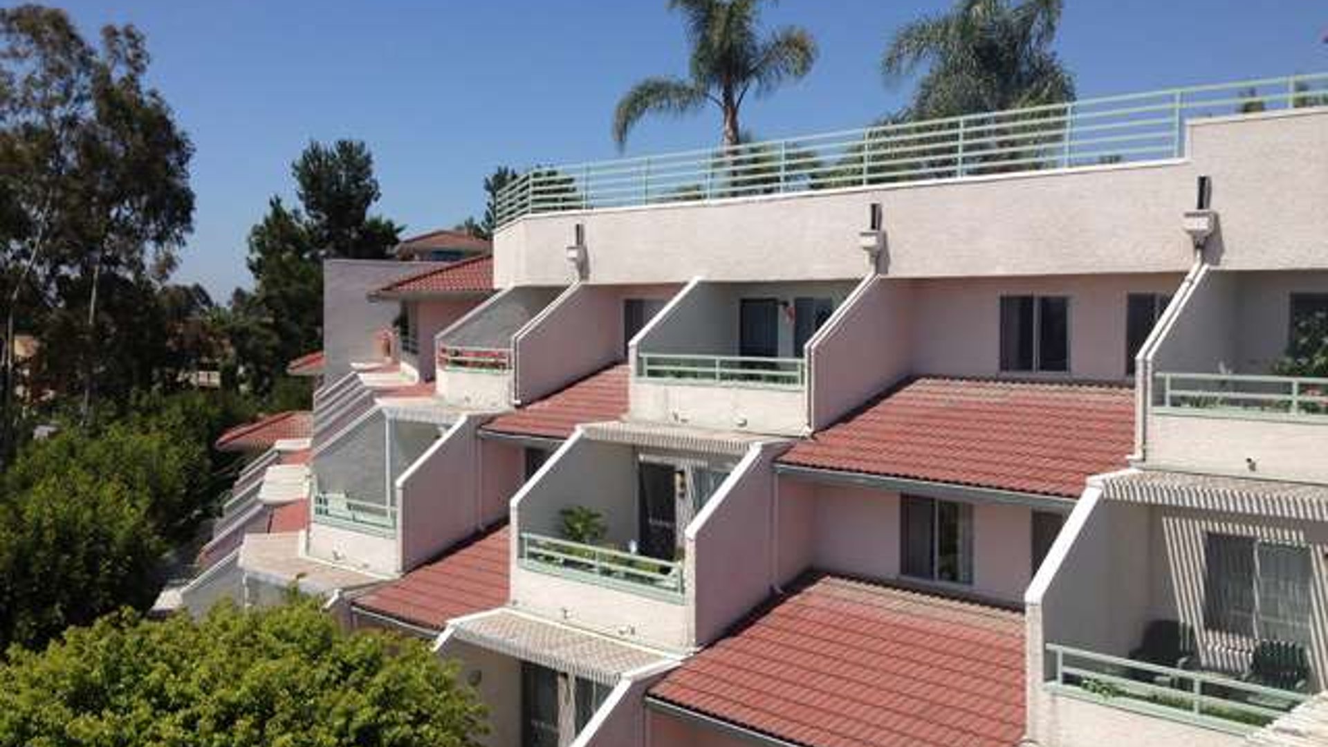 System.Collections.Generic.List`1[AFS.Common.Models.Photo] - Image 1