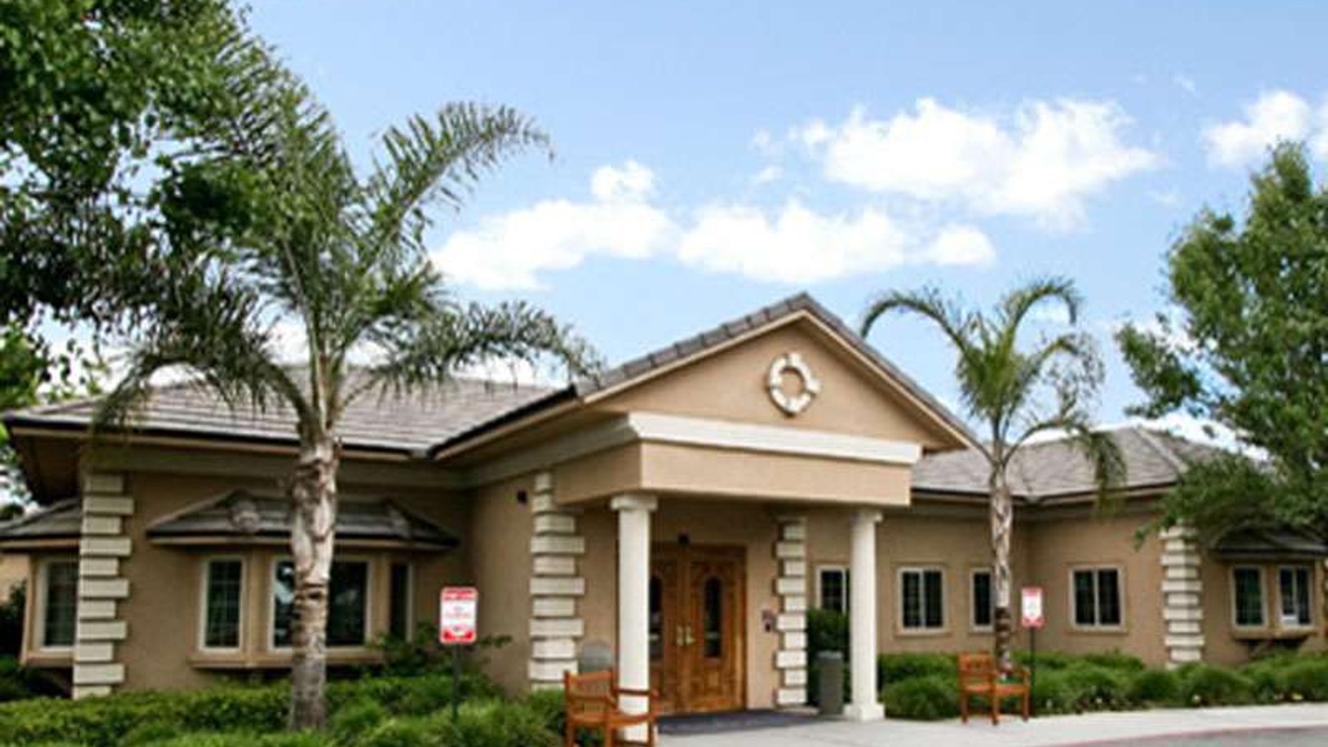 System.Collections.Generic.List`1[AFS.Common.Models.Photo] - Image 1