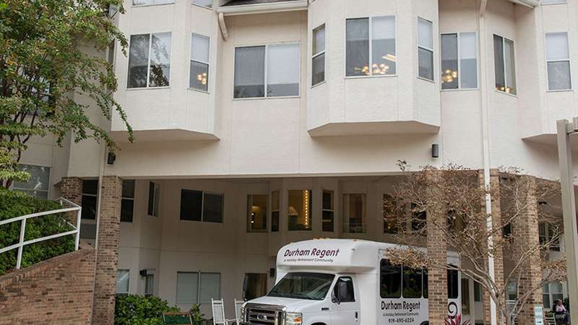 System.Collections.Generic.List`1[AFS.Common.Models.Photo] - Image 1