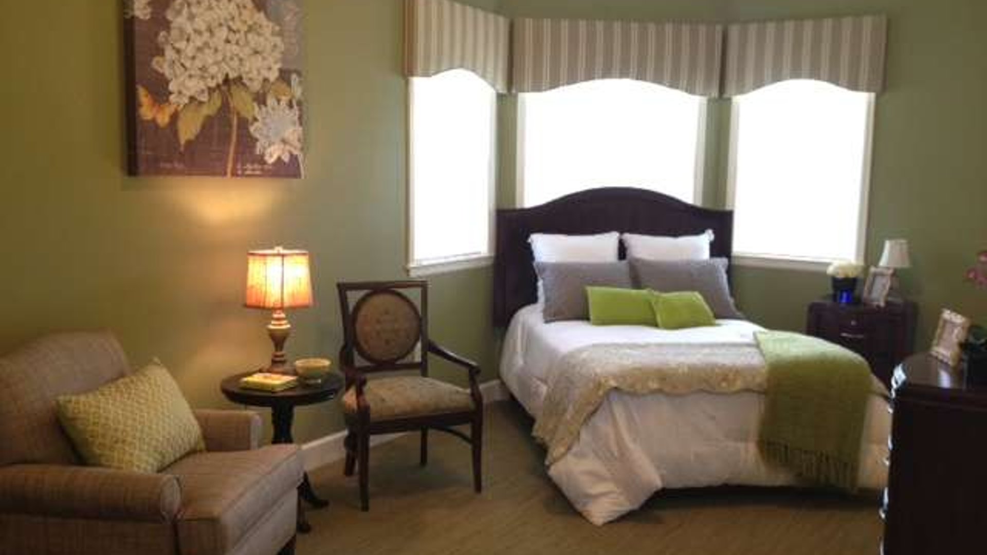 System.Collections.Generic.List`1[AFS.Common.Models.Photo] - Image 3