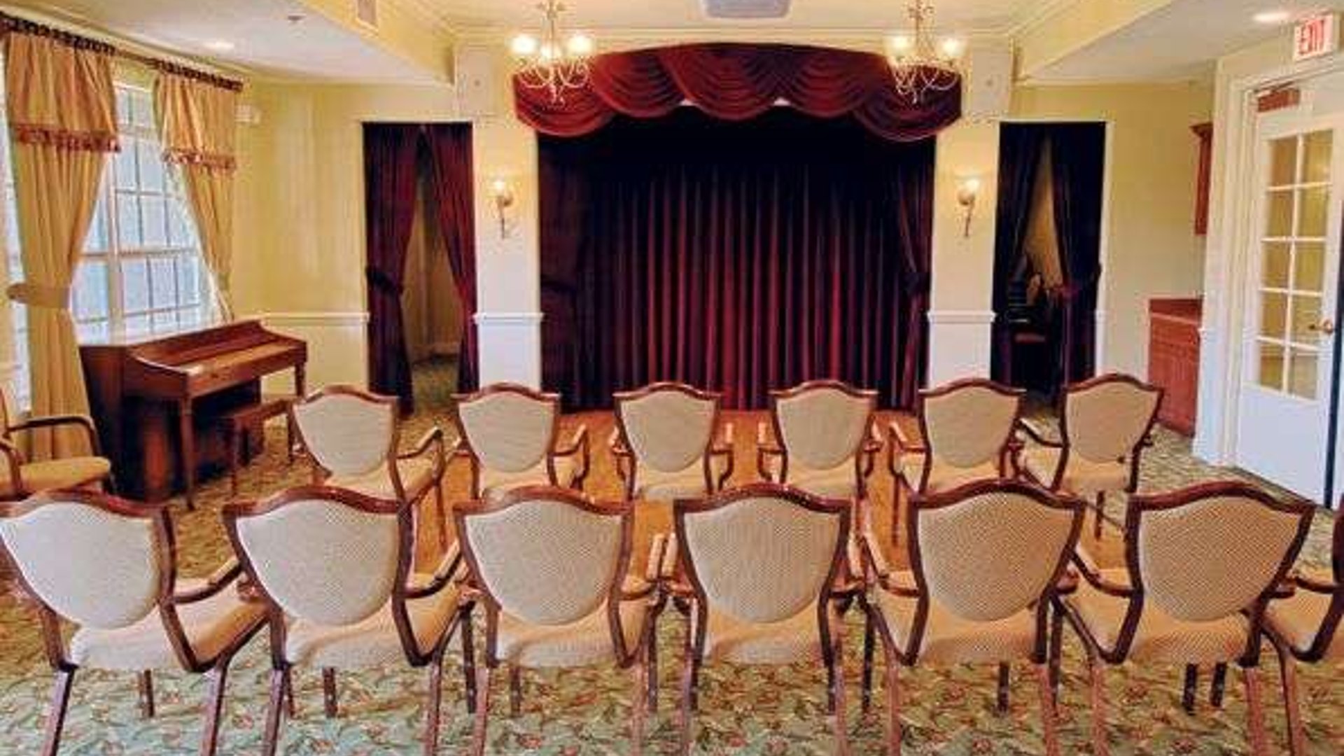 System.Collections.Generic.List`1[AFS.Common.Models.Photo] - Image 4