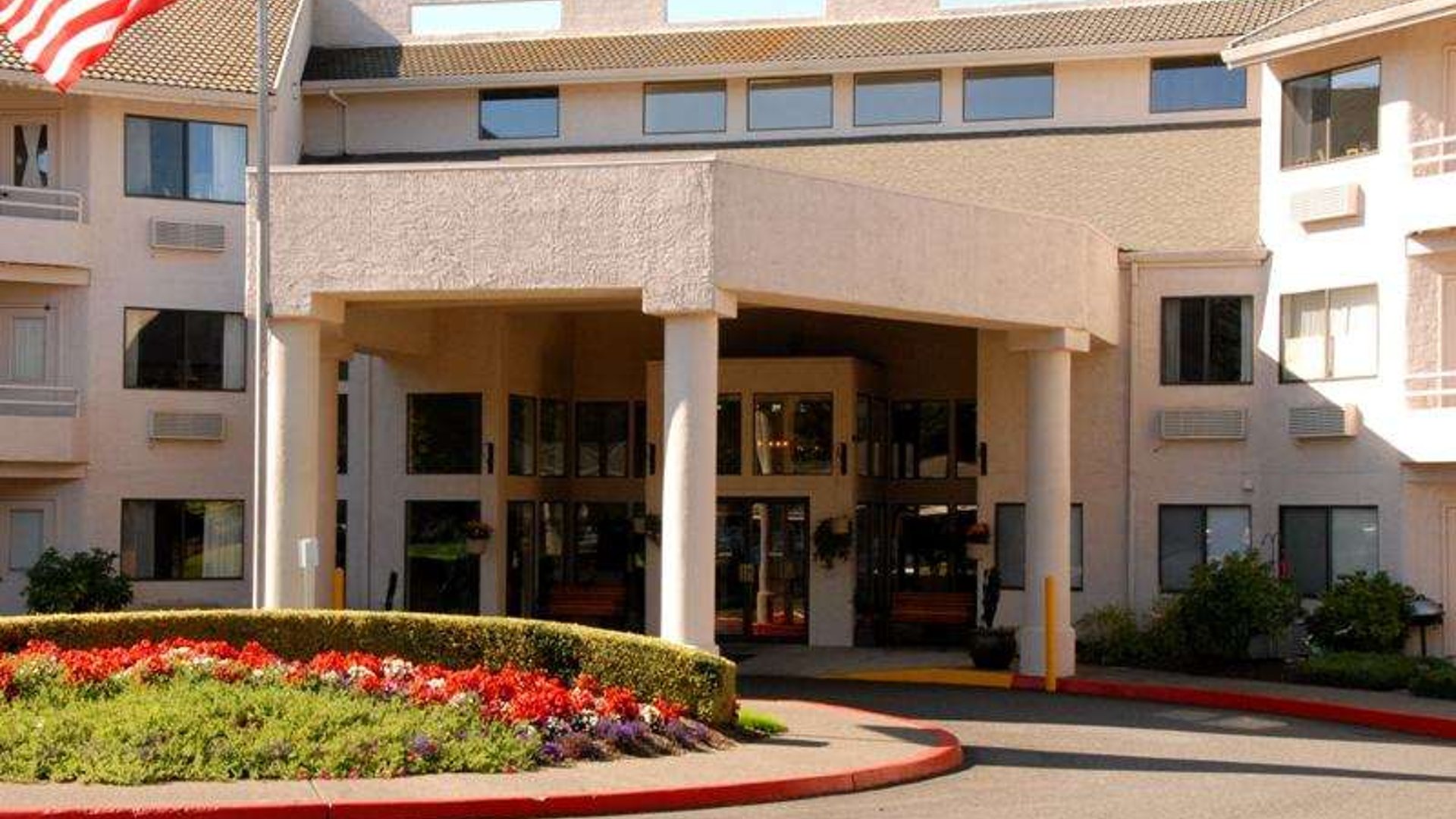 System.Collections.Generic.List`1[AFS.Common.Models.Photo] - Image 1