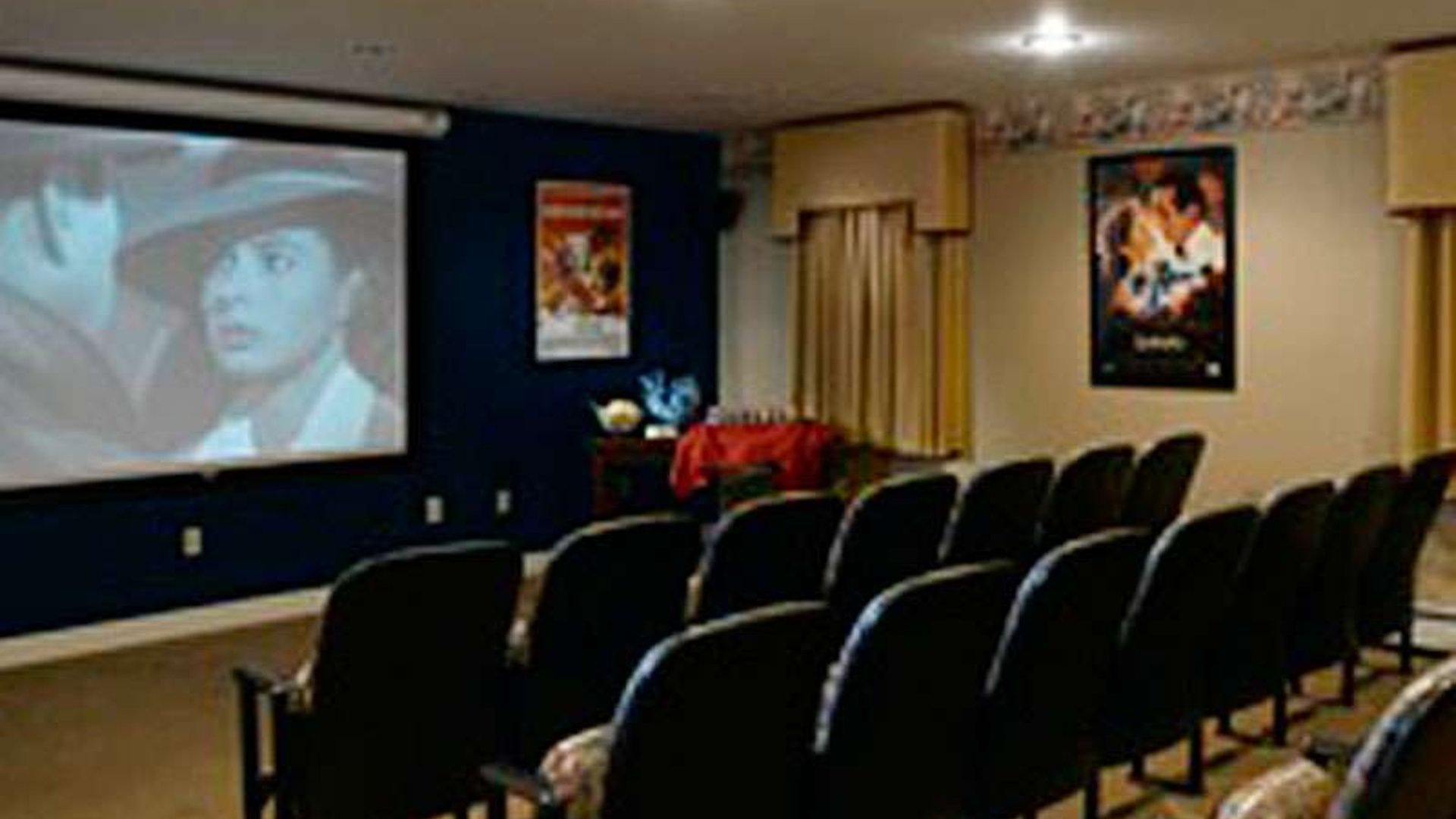 System.Collections.Generic.List`1[AFS.Common.Models.Photo] - Image 5