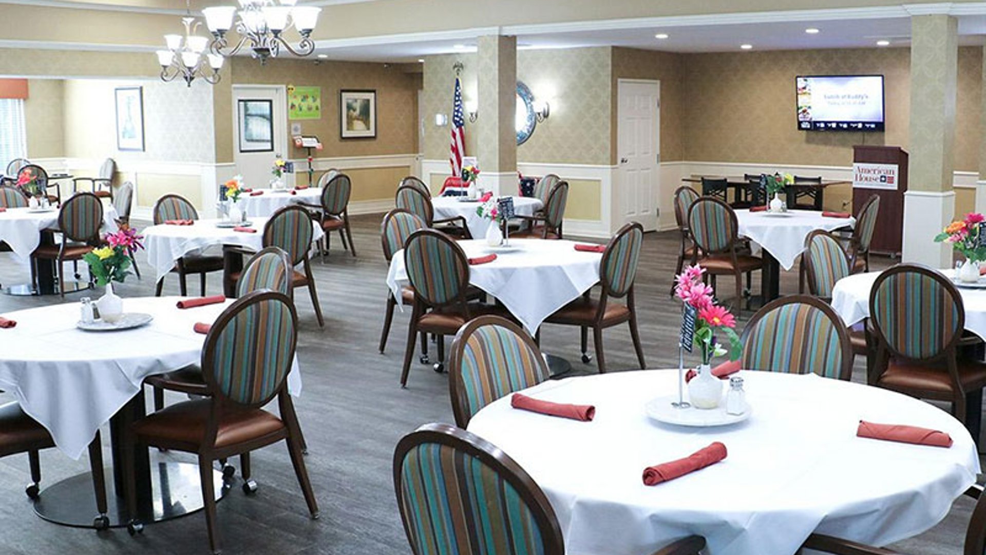 System.Collections.Generic.List`1[AFS.Common.Models.Photo] - Image 3